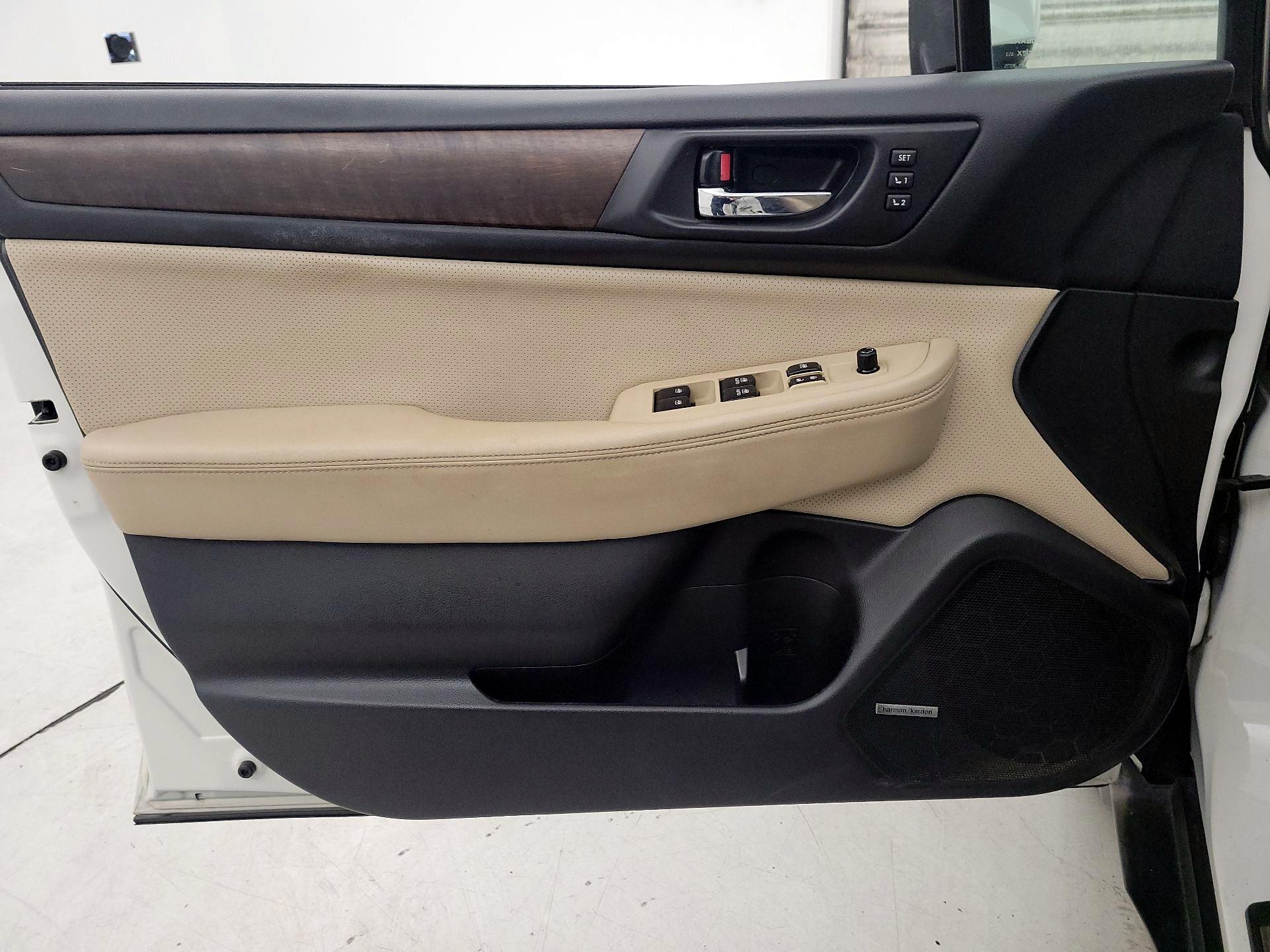 Thumbnail: 2015 Subaru Outback - 12