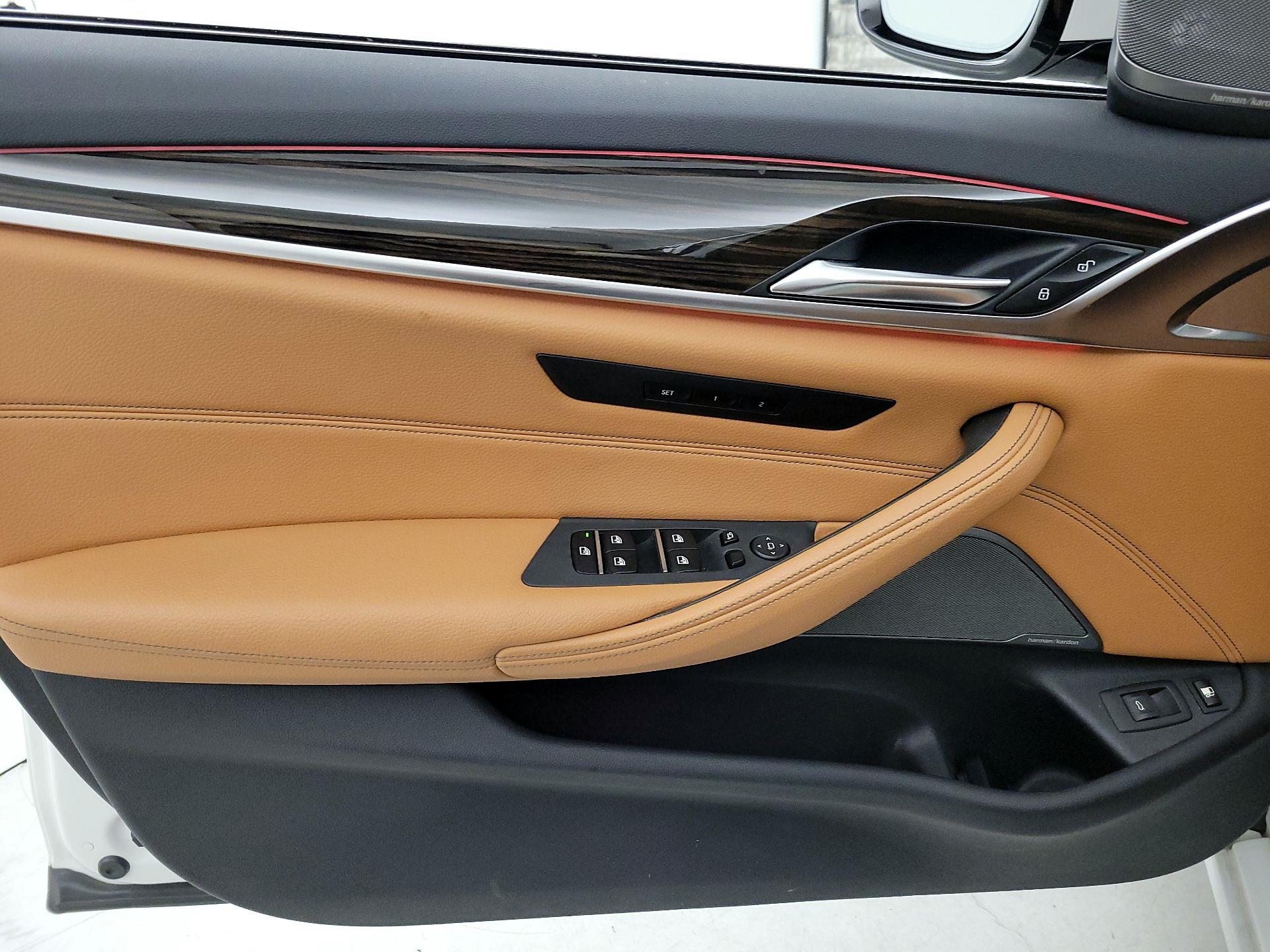 Thumbnail: 2018 BMW 5 Series - 12