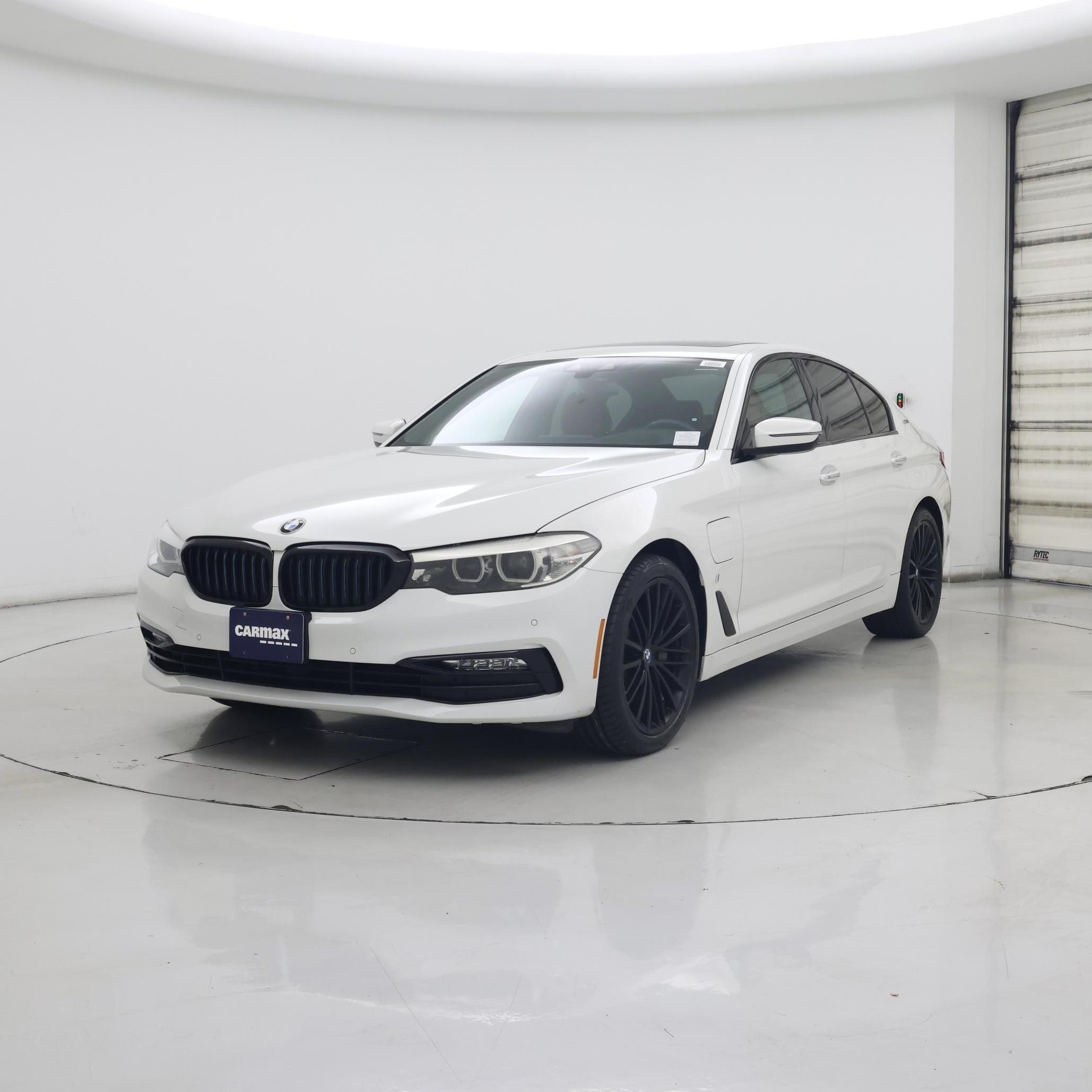 Thumbnail: 2018 BMW 5 Series - 4