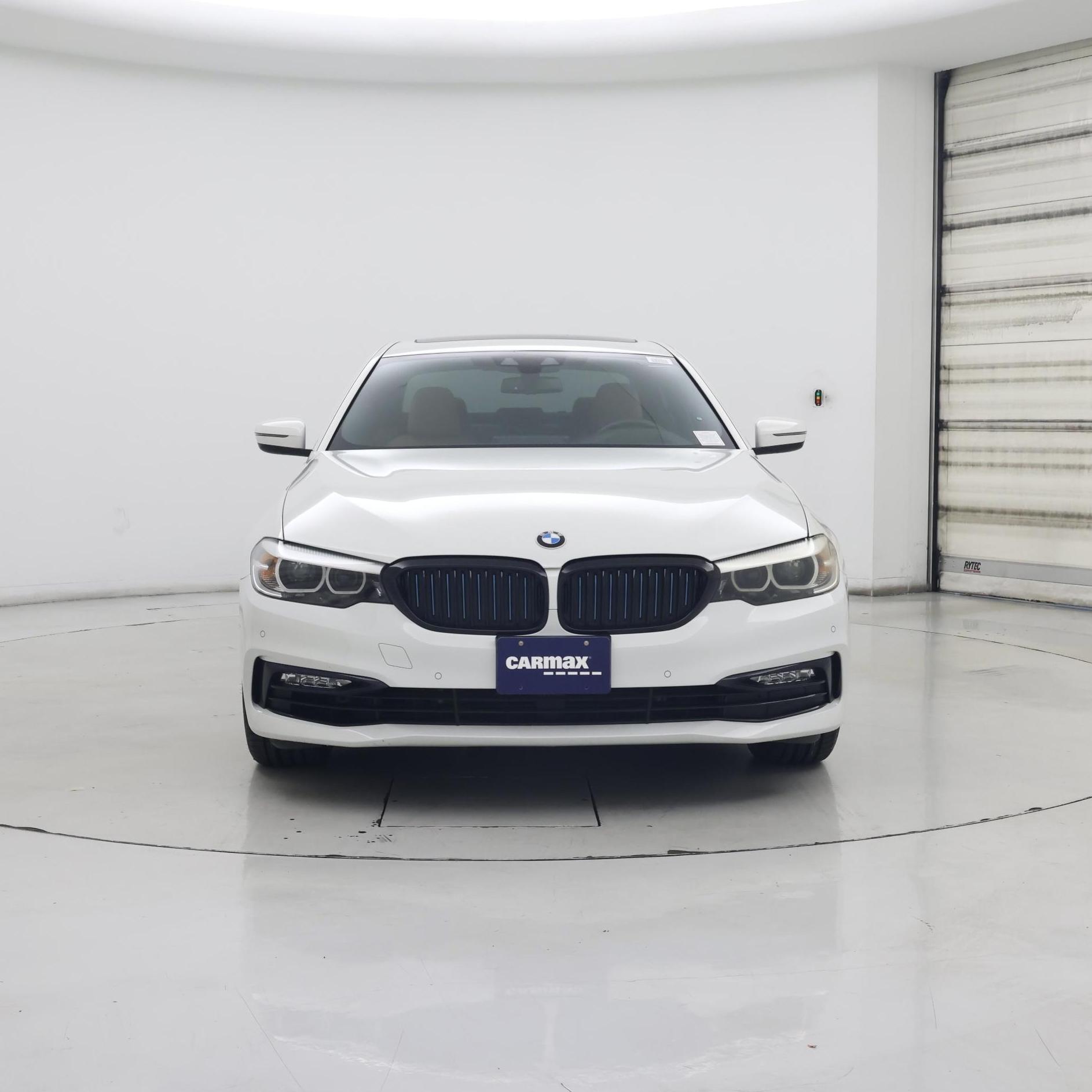 Thumbnail: 2018 BMW 5 Series - 5