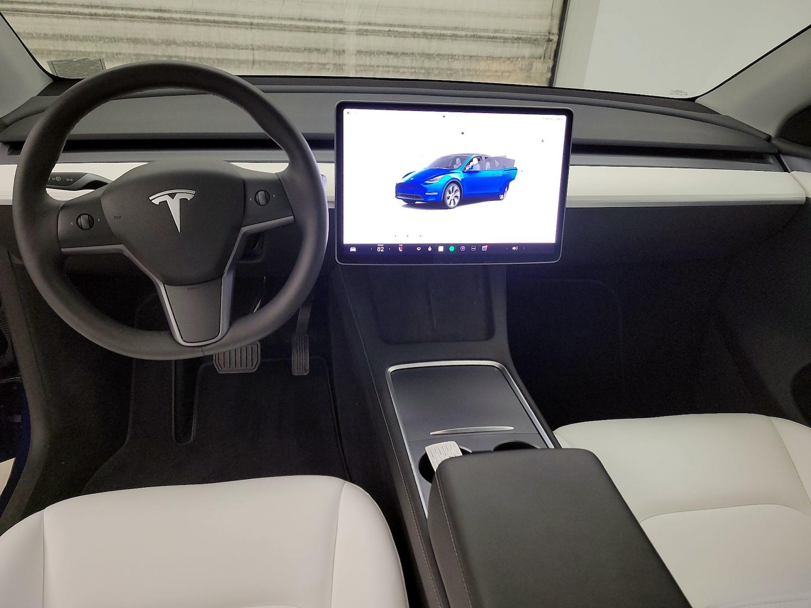 2023 Tesla Model Y Long Range - Photo 10