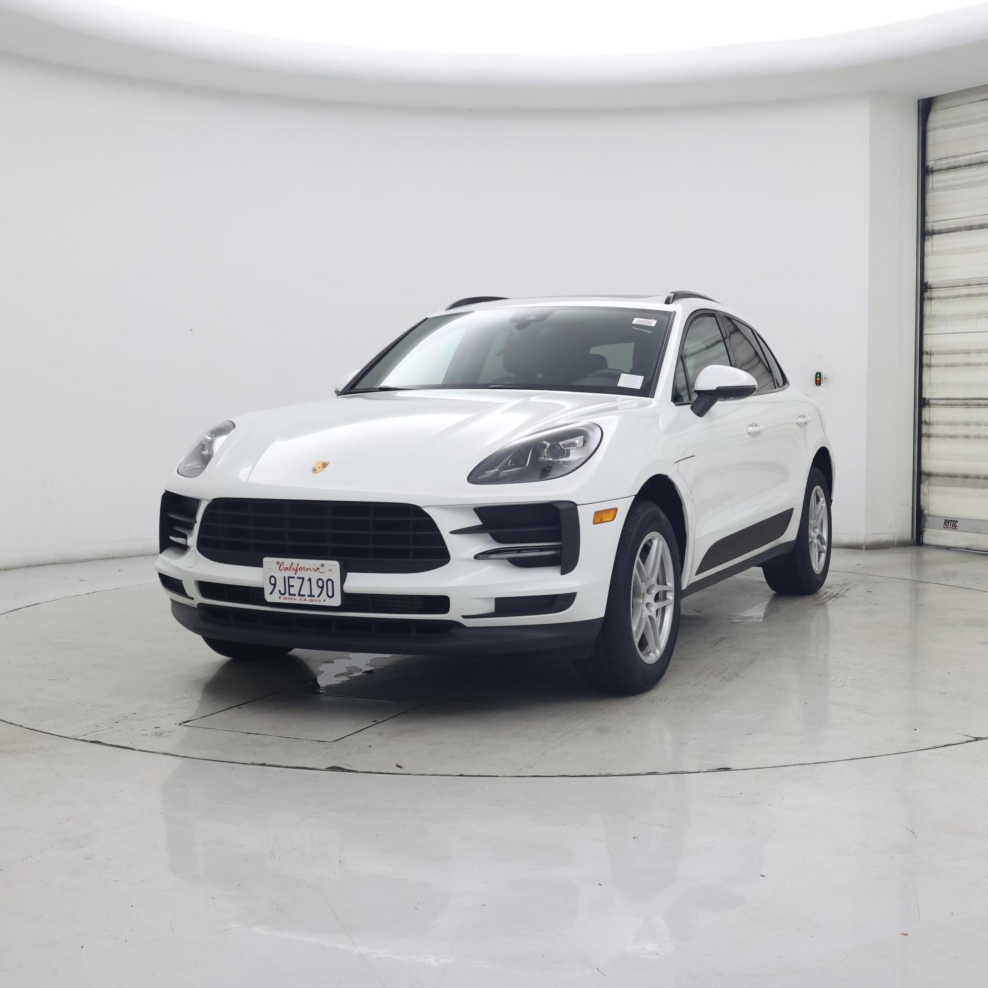 Thumbnail: 2021 Porsche Macan - 4