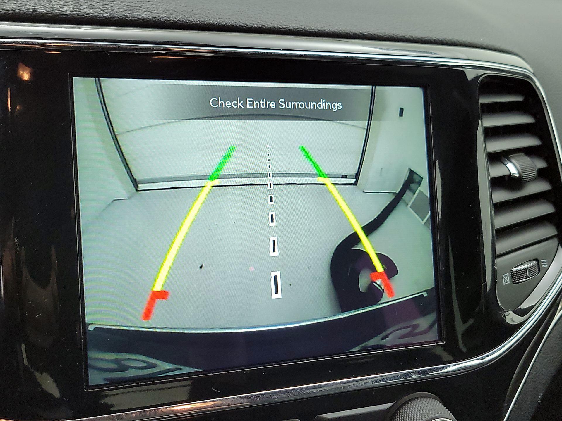 Thumbnail: 2019 Jeep Grand Cherokee - 15