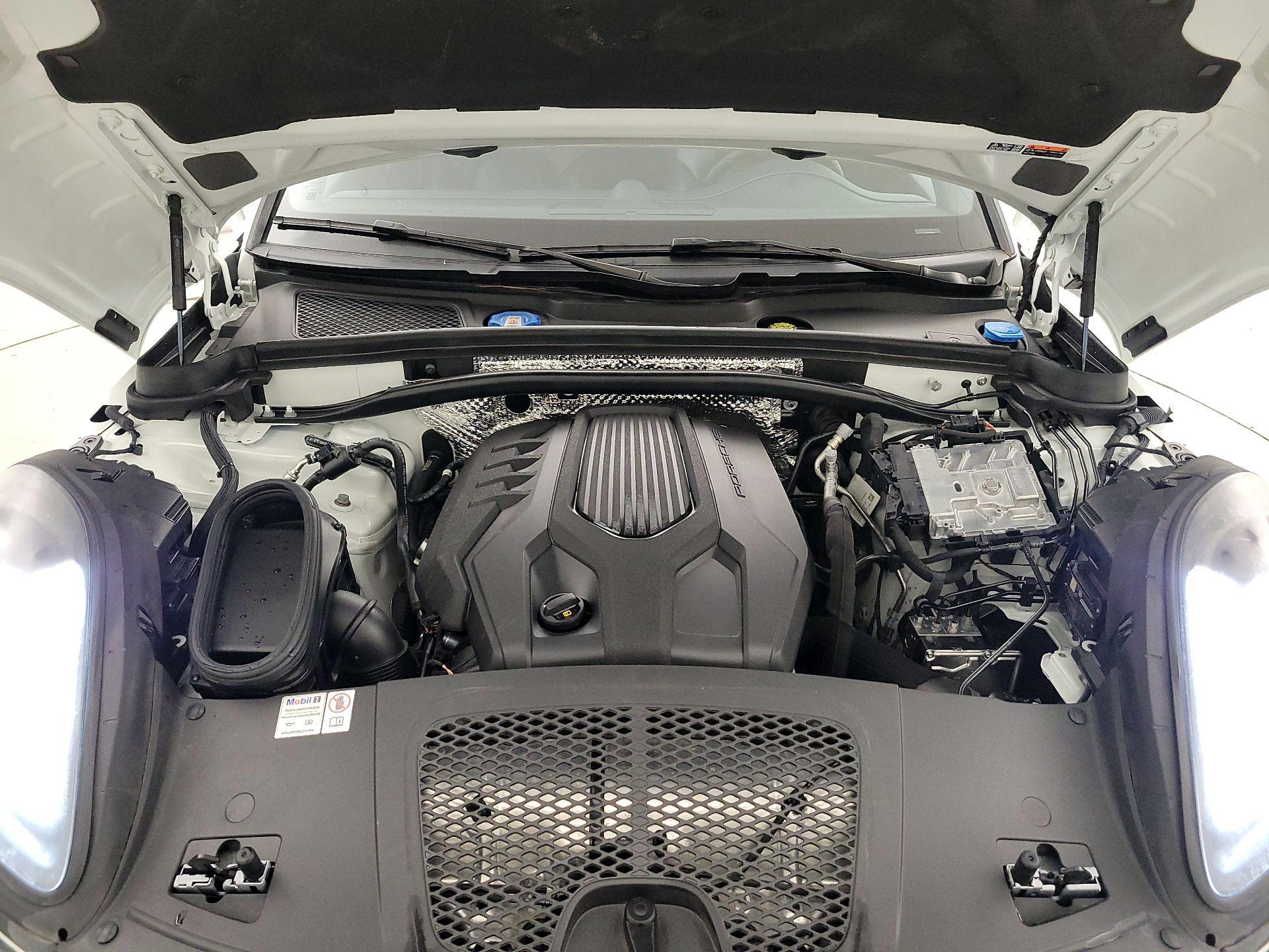 Thumbnail: 2024 Porsche Macan - 19