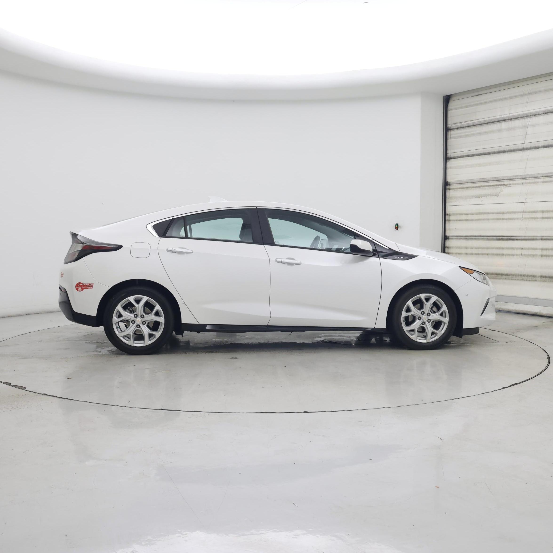 Thumbnail: 2019 Chevrolet Volt - 7