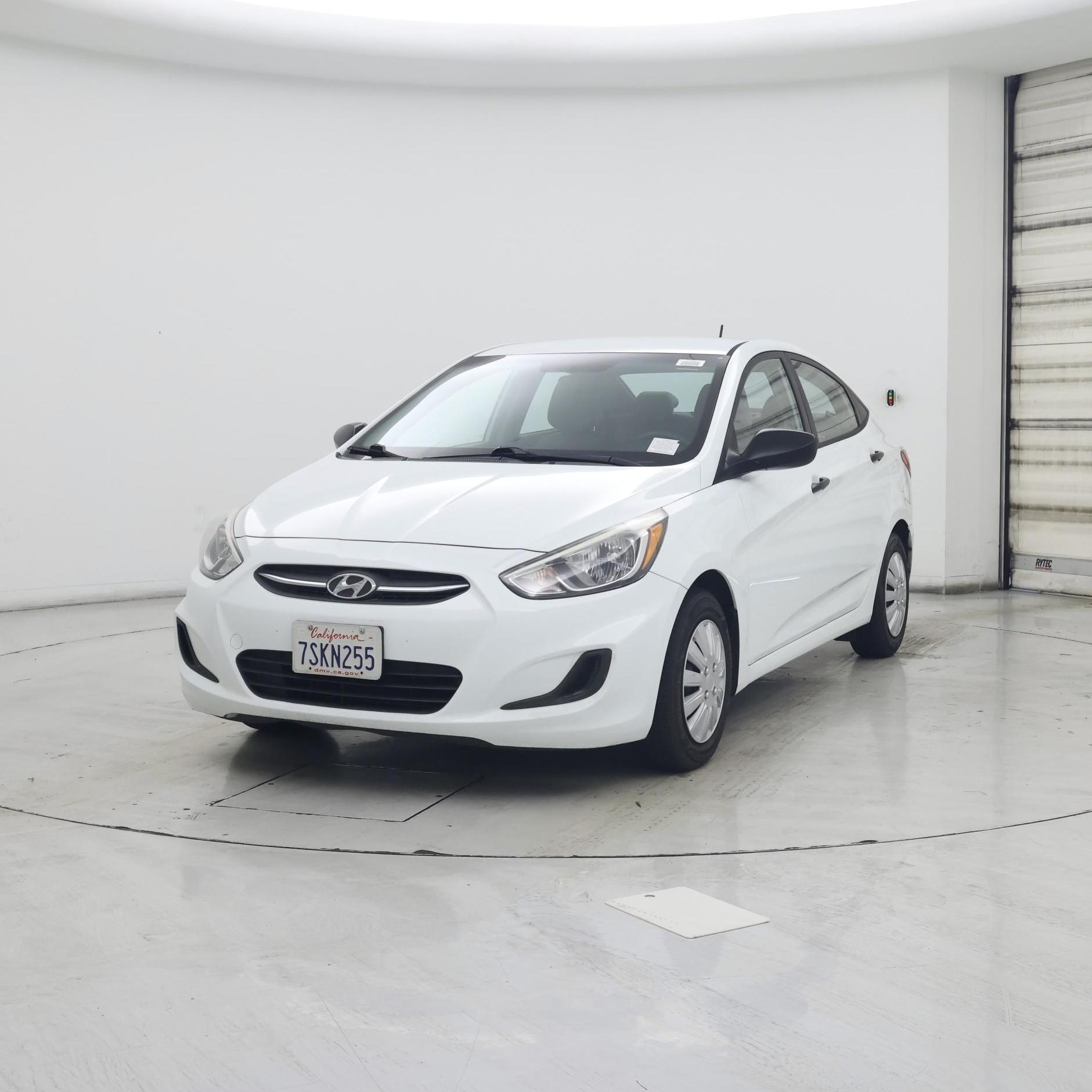 Thumbnail: 2015 Hyundai Accent - 4