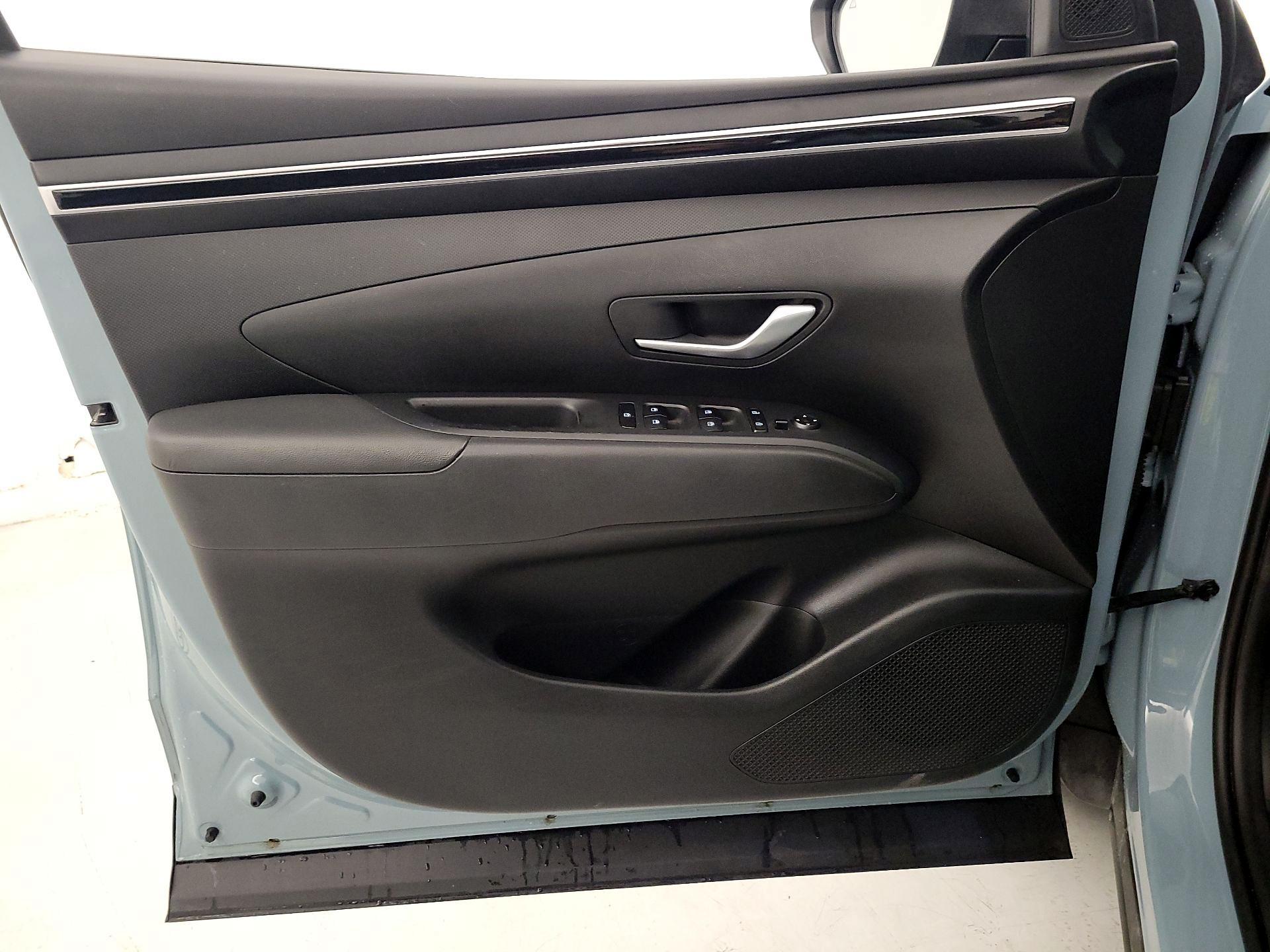 Thumbnail: 2022 Hyundai Santa Cruz - 10