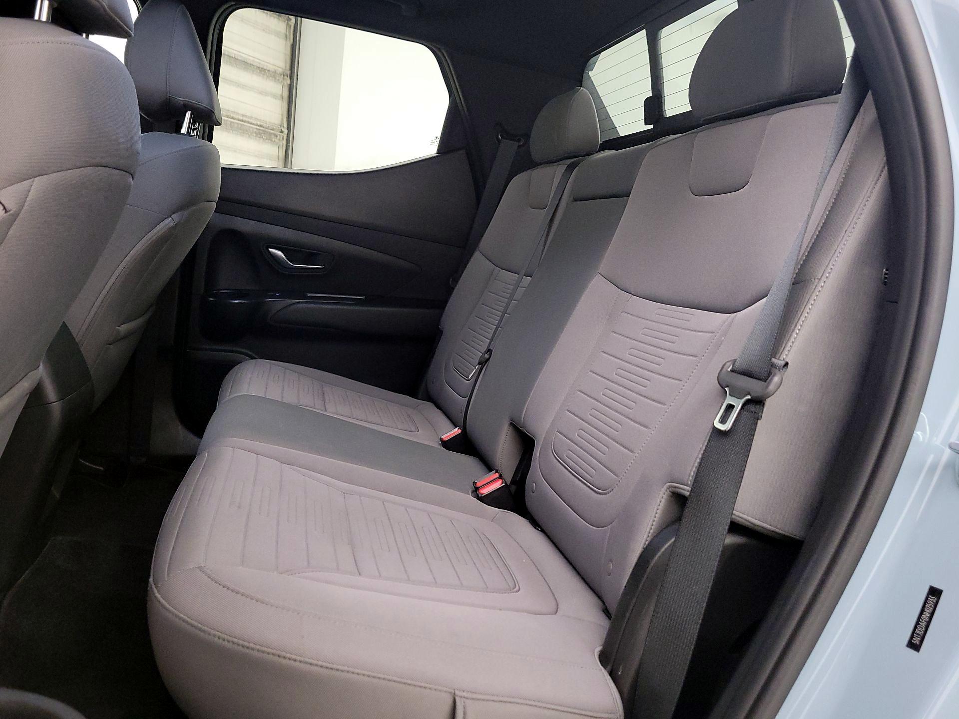 Thumbnail: 2022 Hyundai Santa Cruz - 16