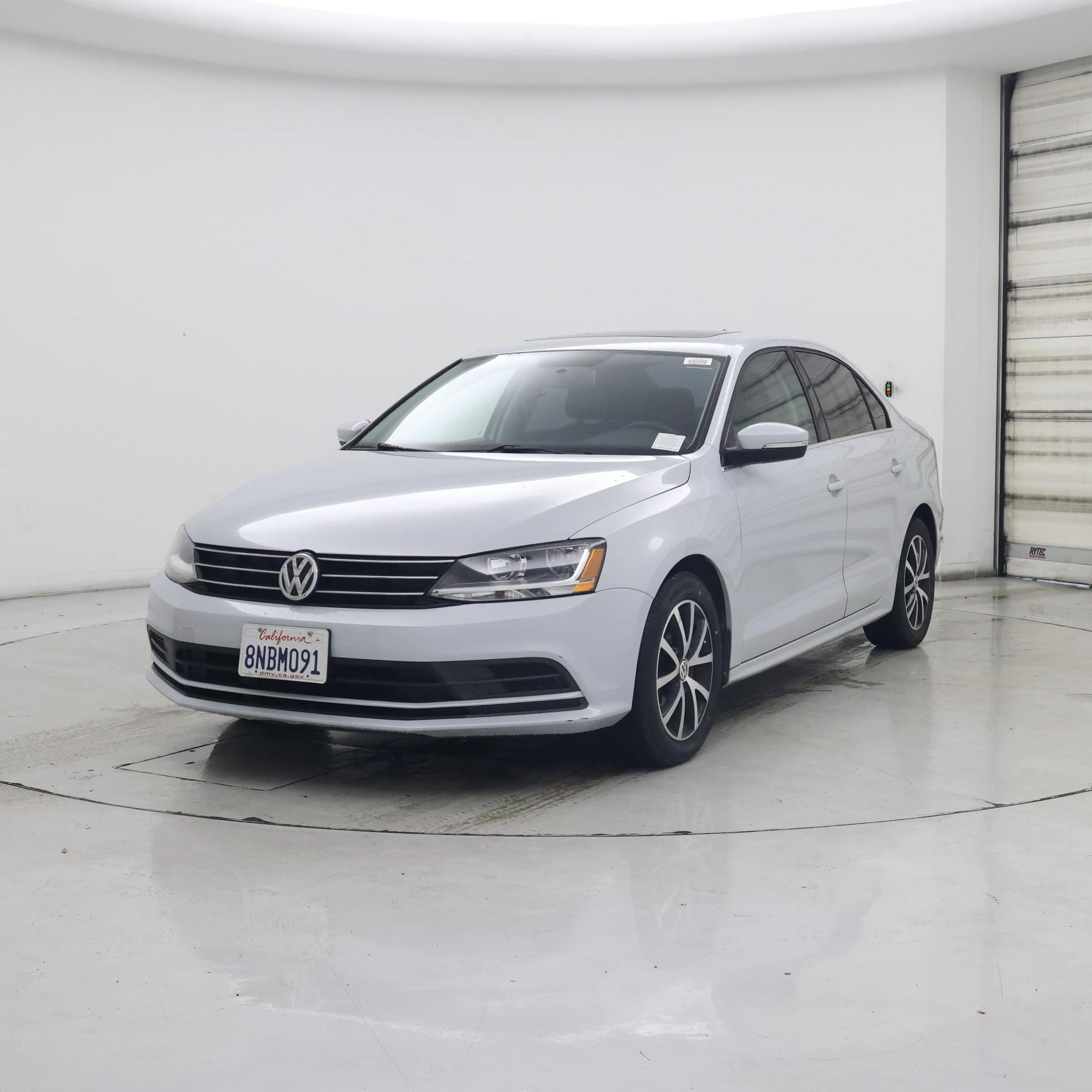 Thumbnail: 2017 Volkswagen Jetta - 4