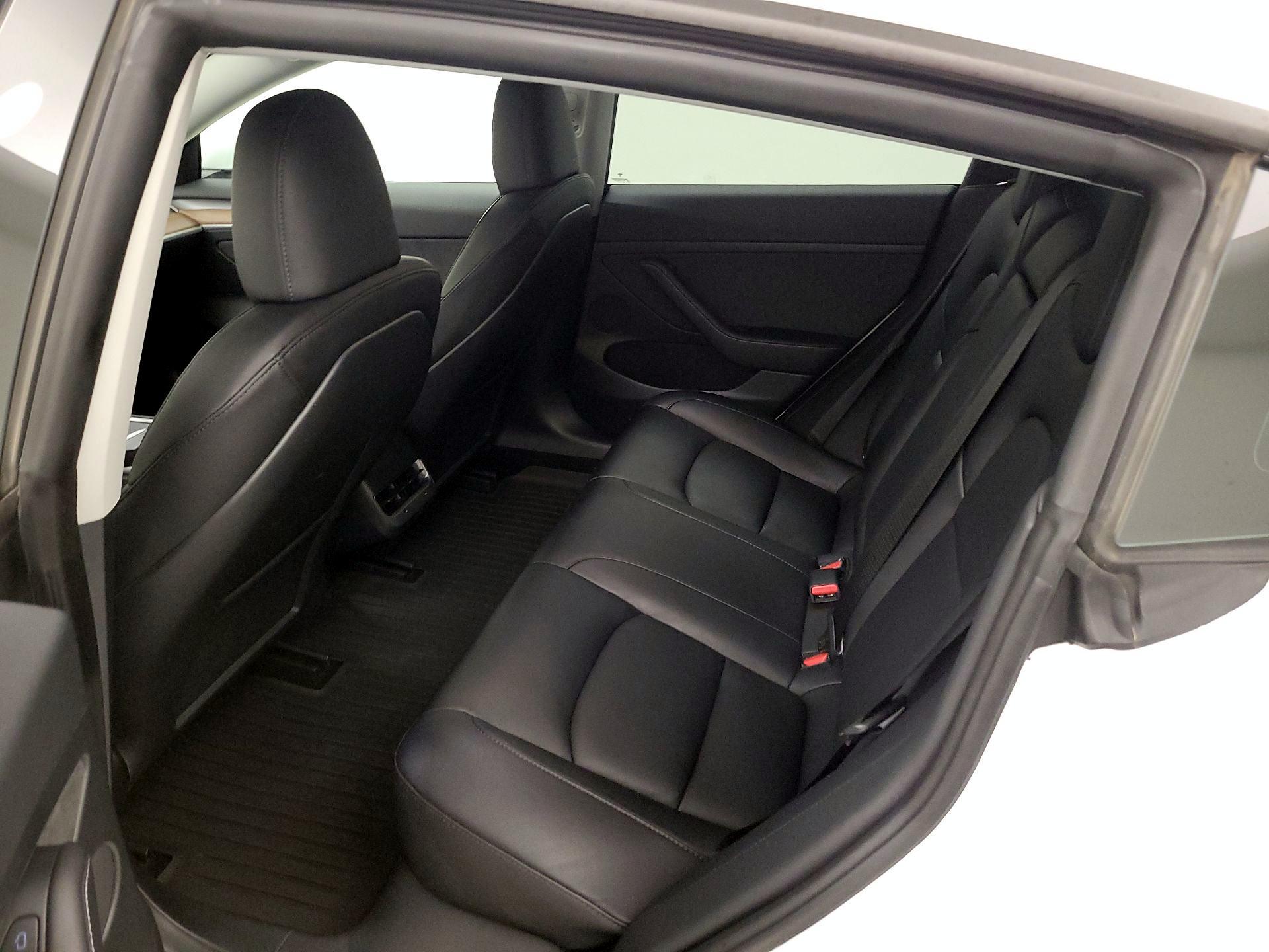 Thumbnail: 2023 Tesla Model 3 - 18