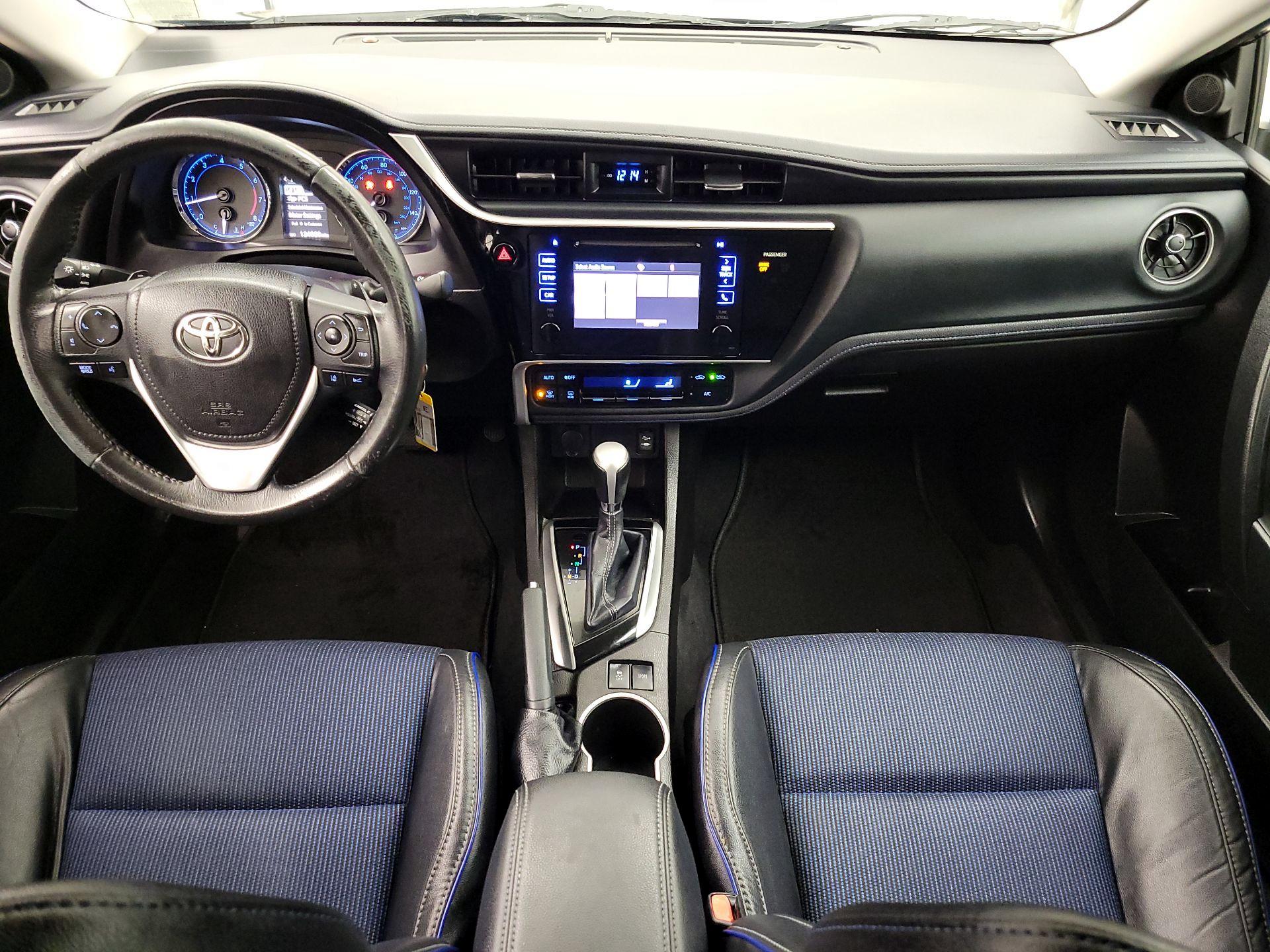 Thumbnail: 2017 Toyota Corolla - 9