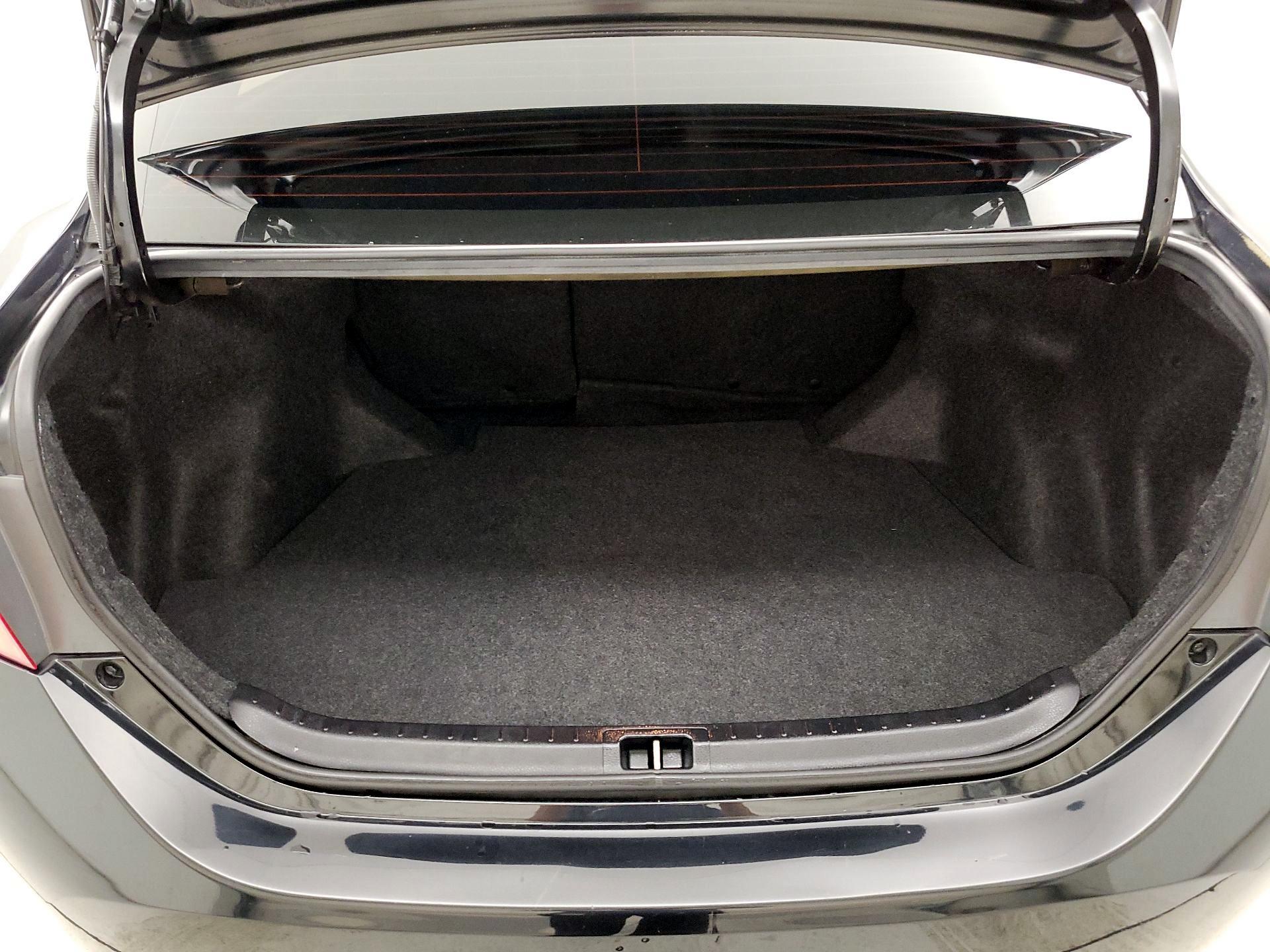 Thumbnail: 2017 Toyota Corolla - 18