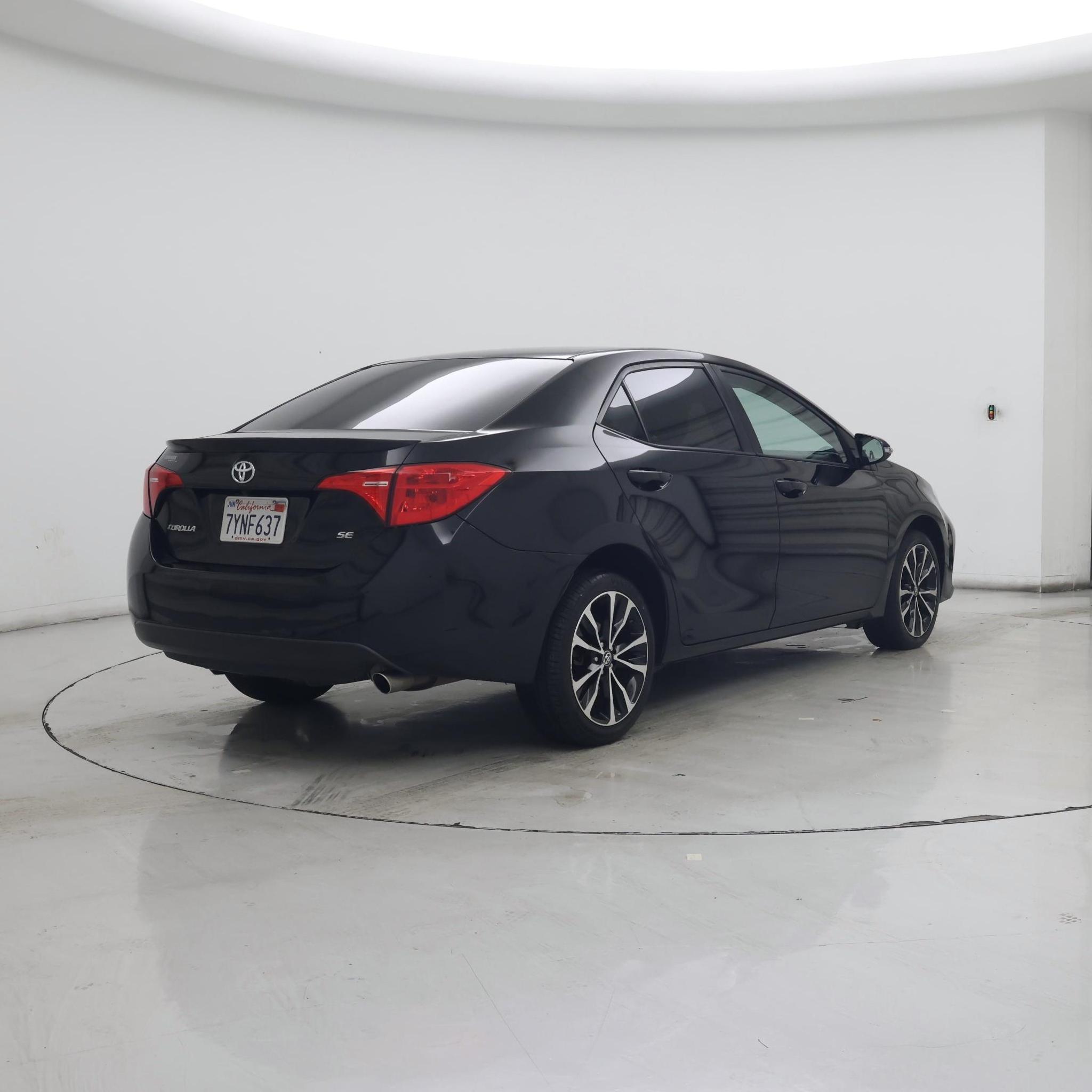 Thumbnail: 2017 Toyota Corolla - 8