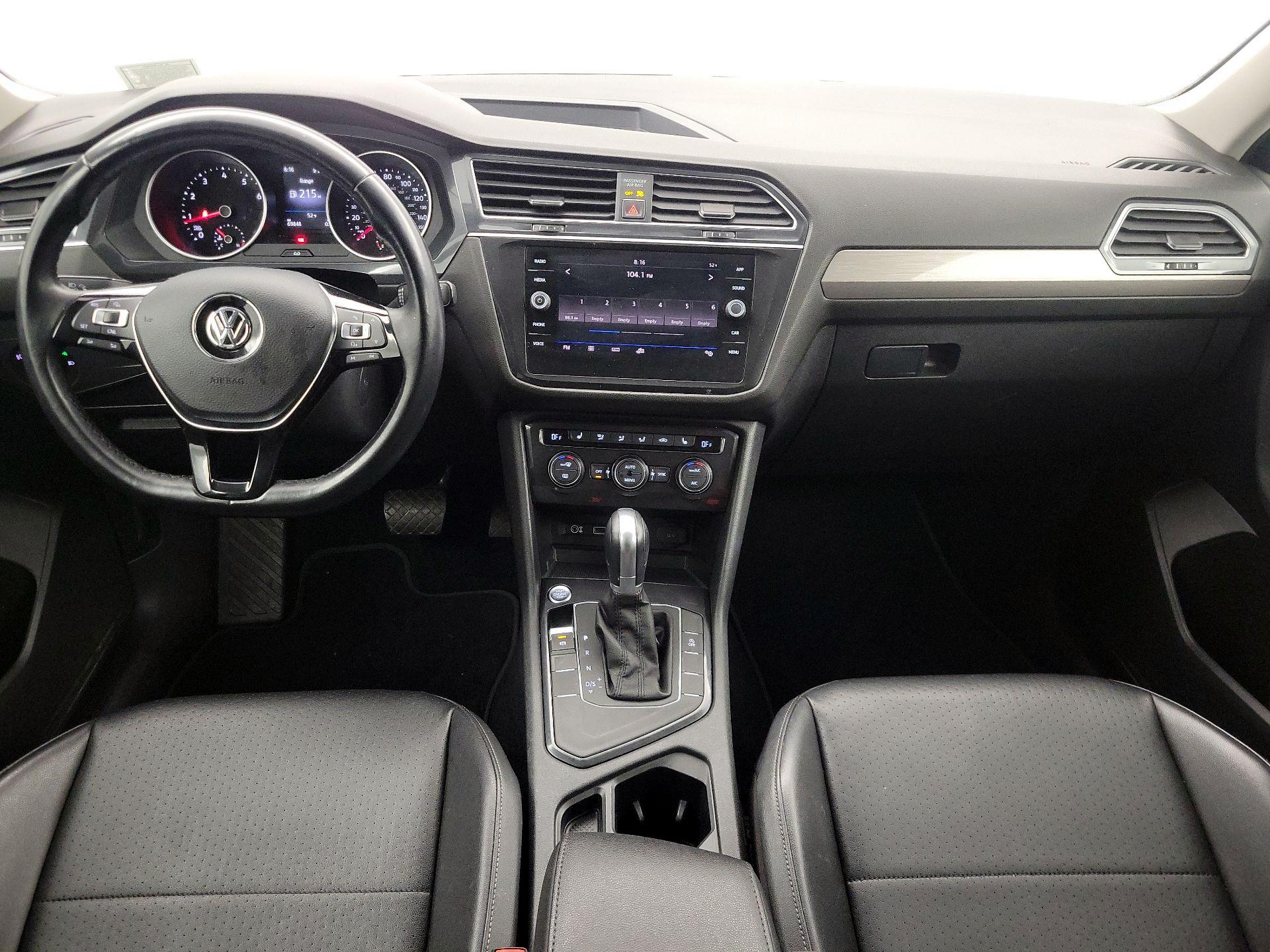 Thumbnail: 2018 Volkswagen Tiguan - 9