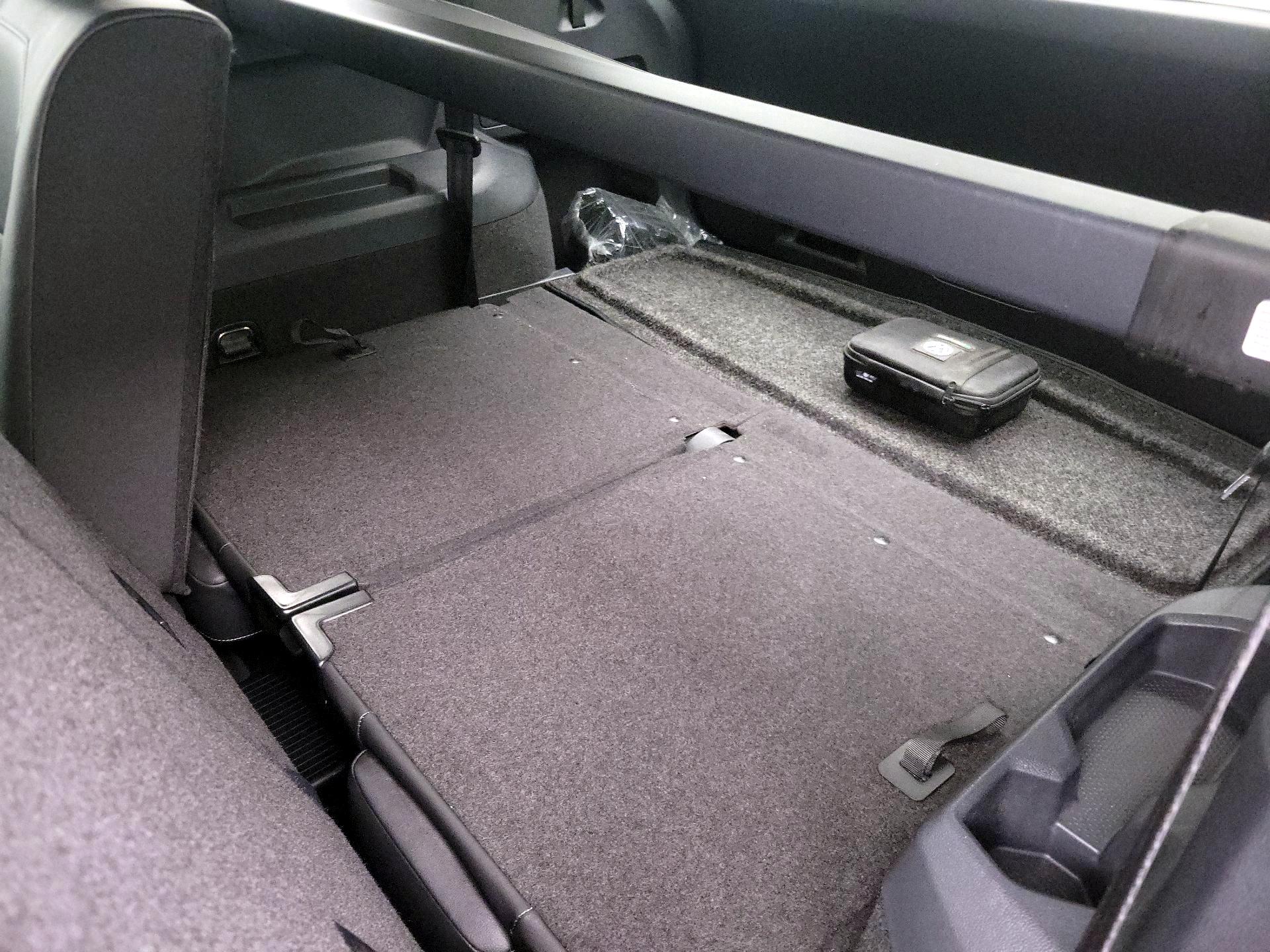 Thumbnail: 2018 Volkswagen Tiguan - 20