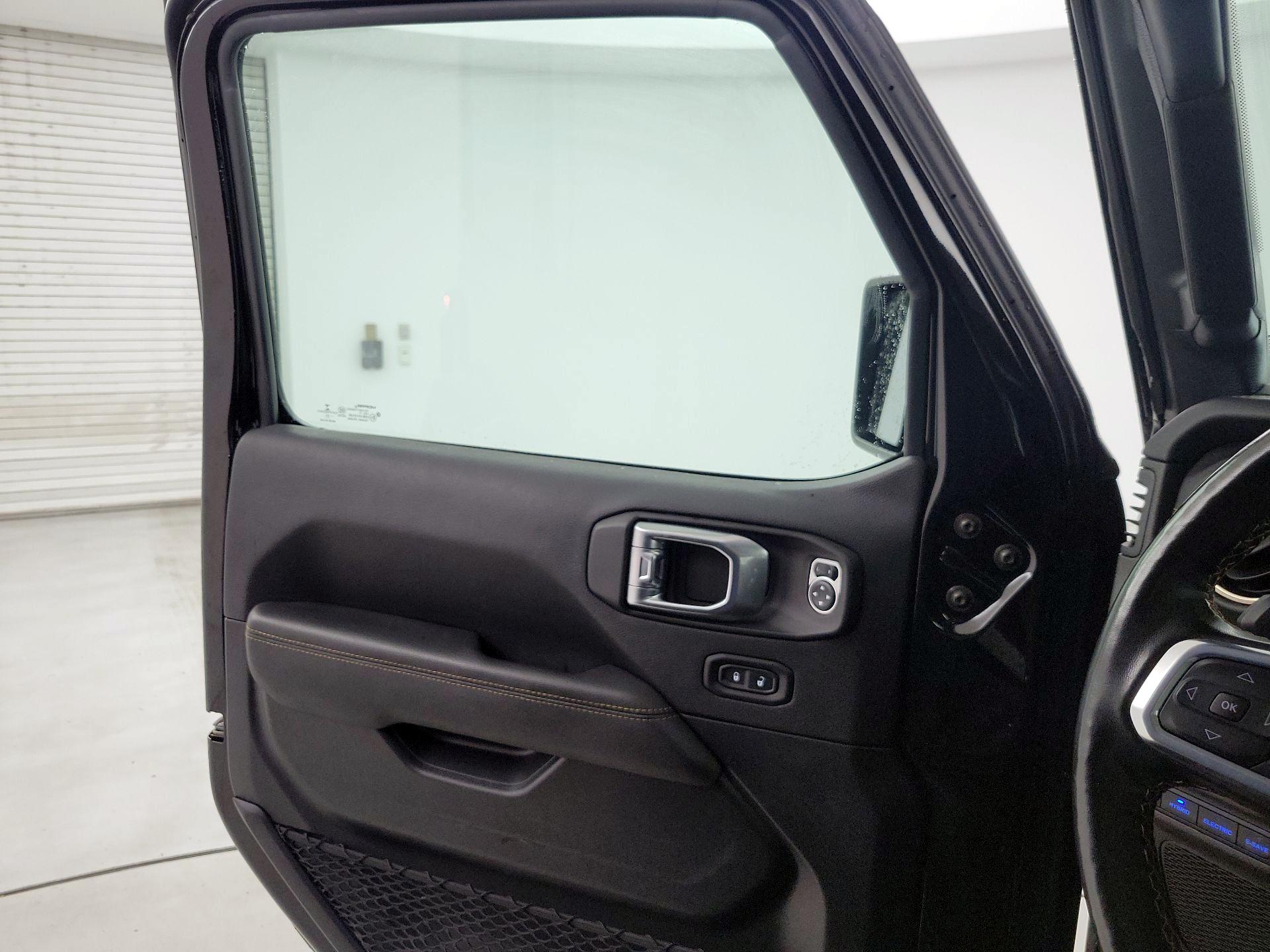 Thumbnail: 2021 Jeep Wrangler - 12