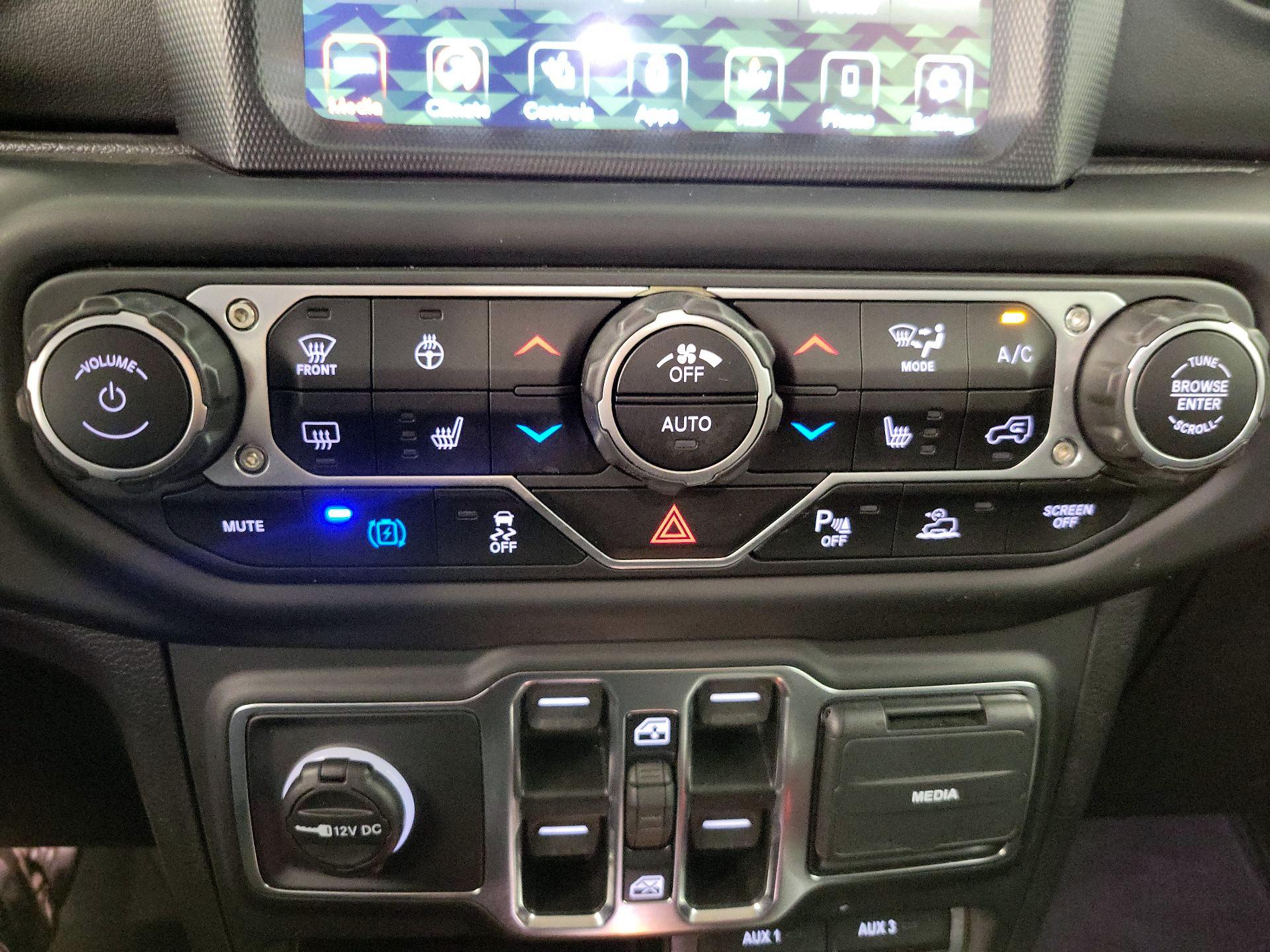 Thumbnail: 2021 Jeep Wrangler - 17