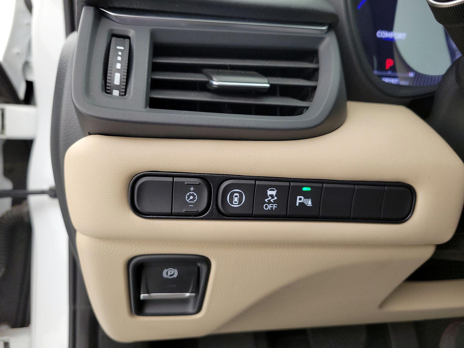 Thumbnail: 2025 Acura TLX - 13