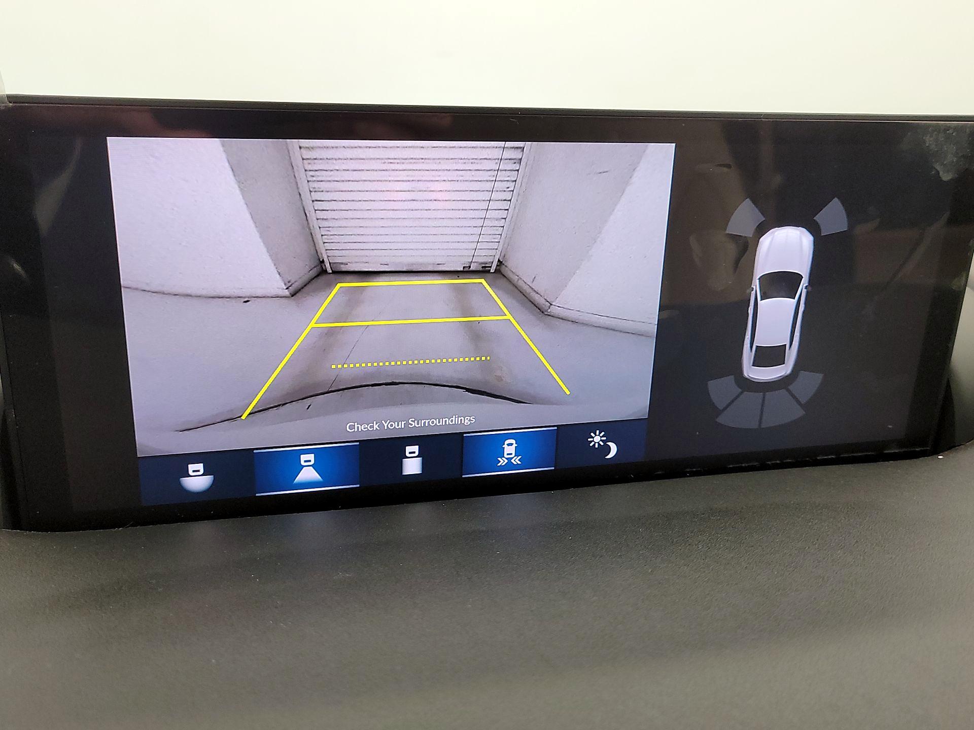 Thumbnail: 2025 Acura TLX - 15