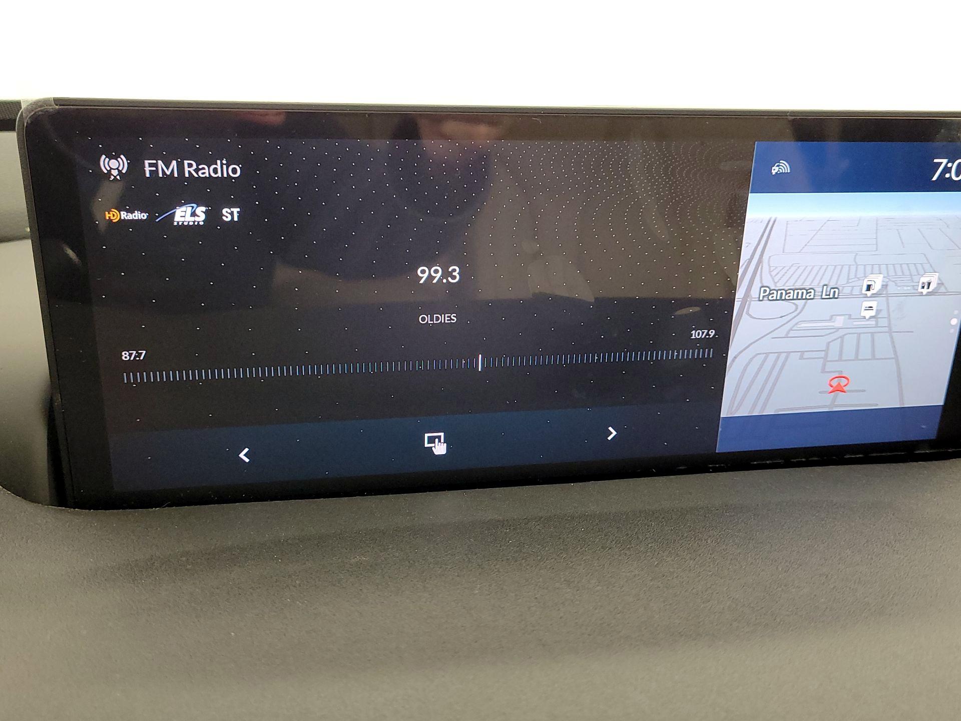 Thumbnail: 2025 Acura TLX - 16