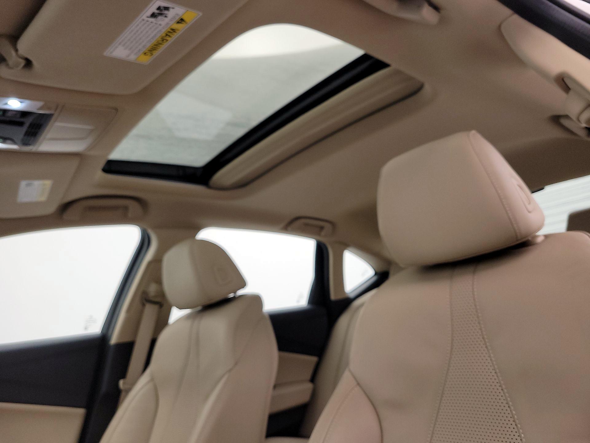 Thumbnail: 2025 Acura TLX - 20