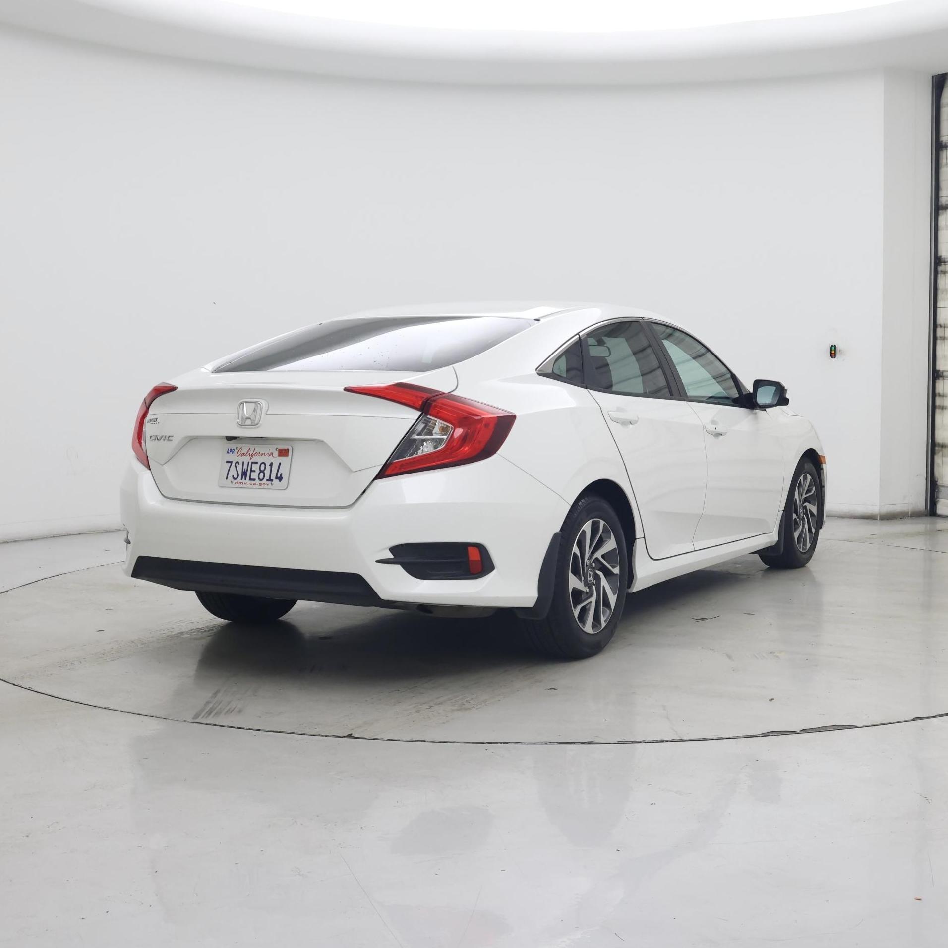 Thumbnail: 2016 Honda Civic - 8