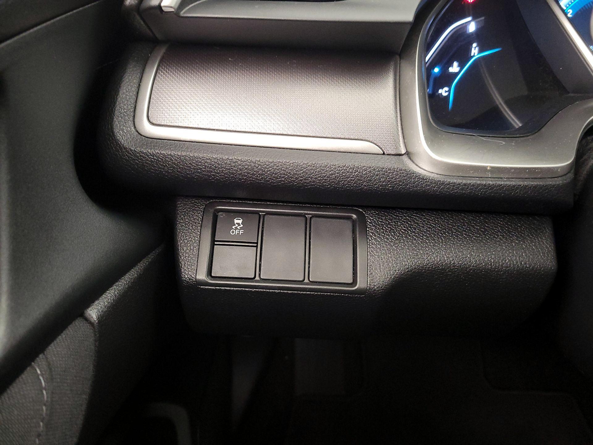 Thumbnail: 2016 Honda Civic - 13