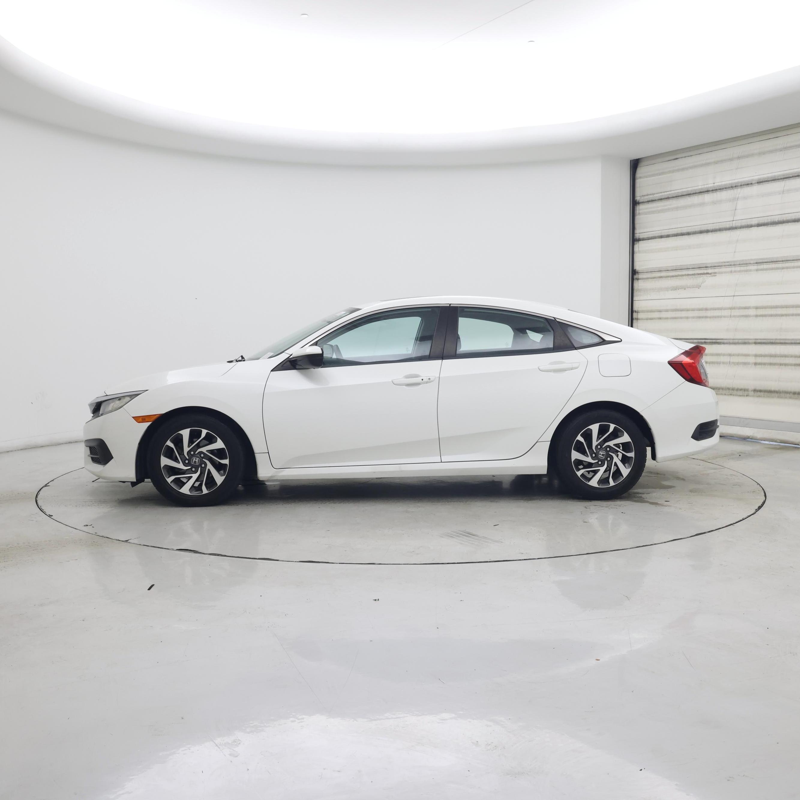 Thumbnail: 2016 Honda Civic - 3