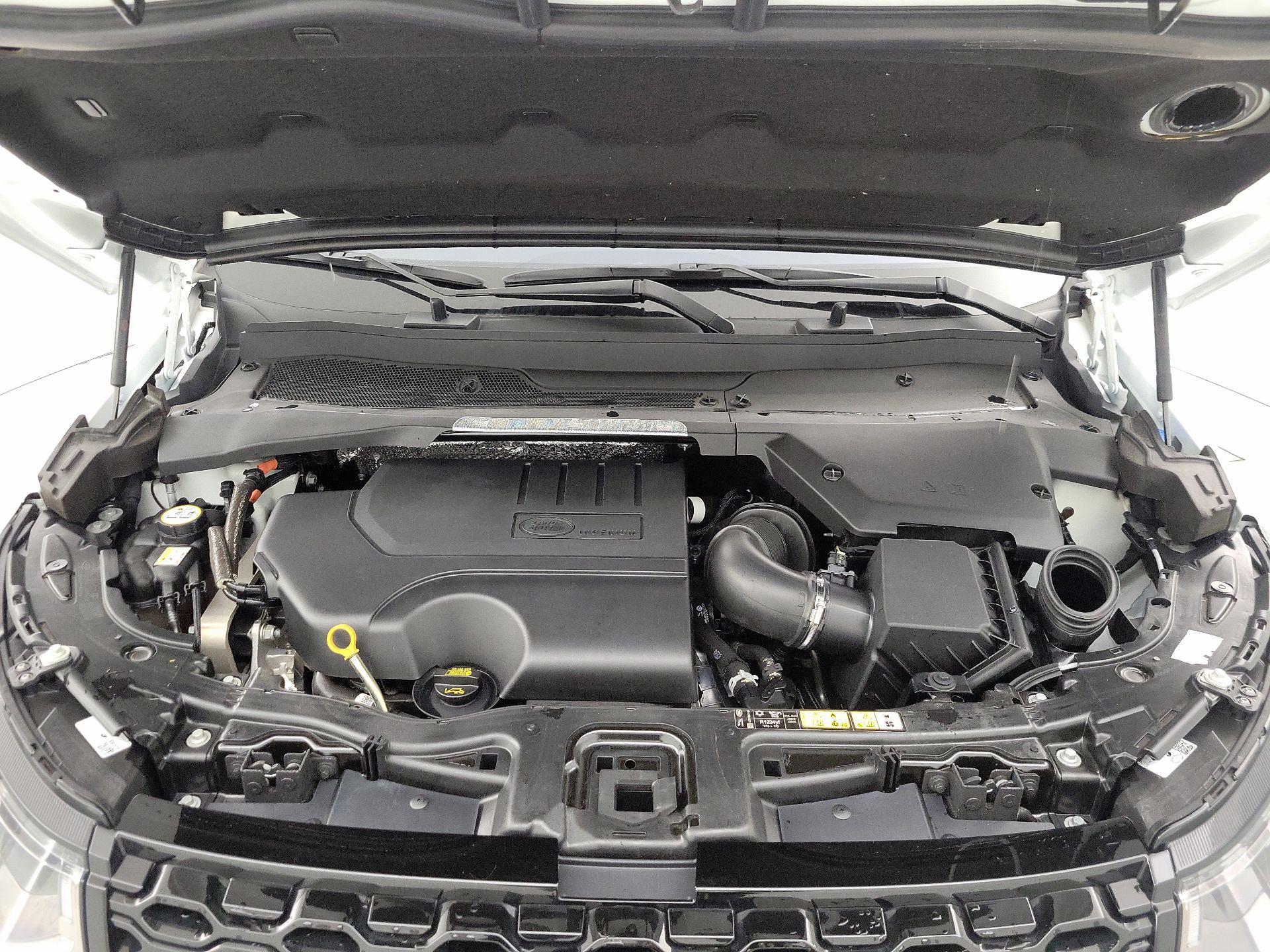 Thumbnail: 2021 Land Rover Discovery Sport - 20