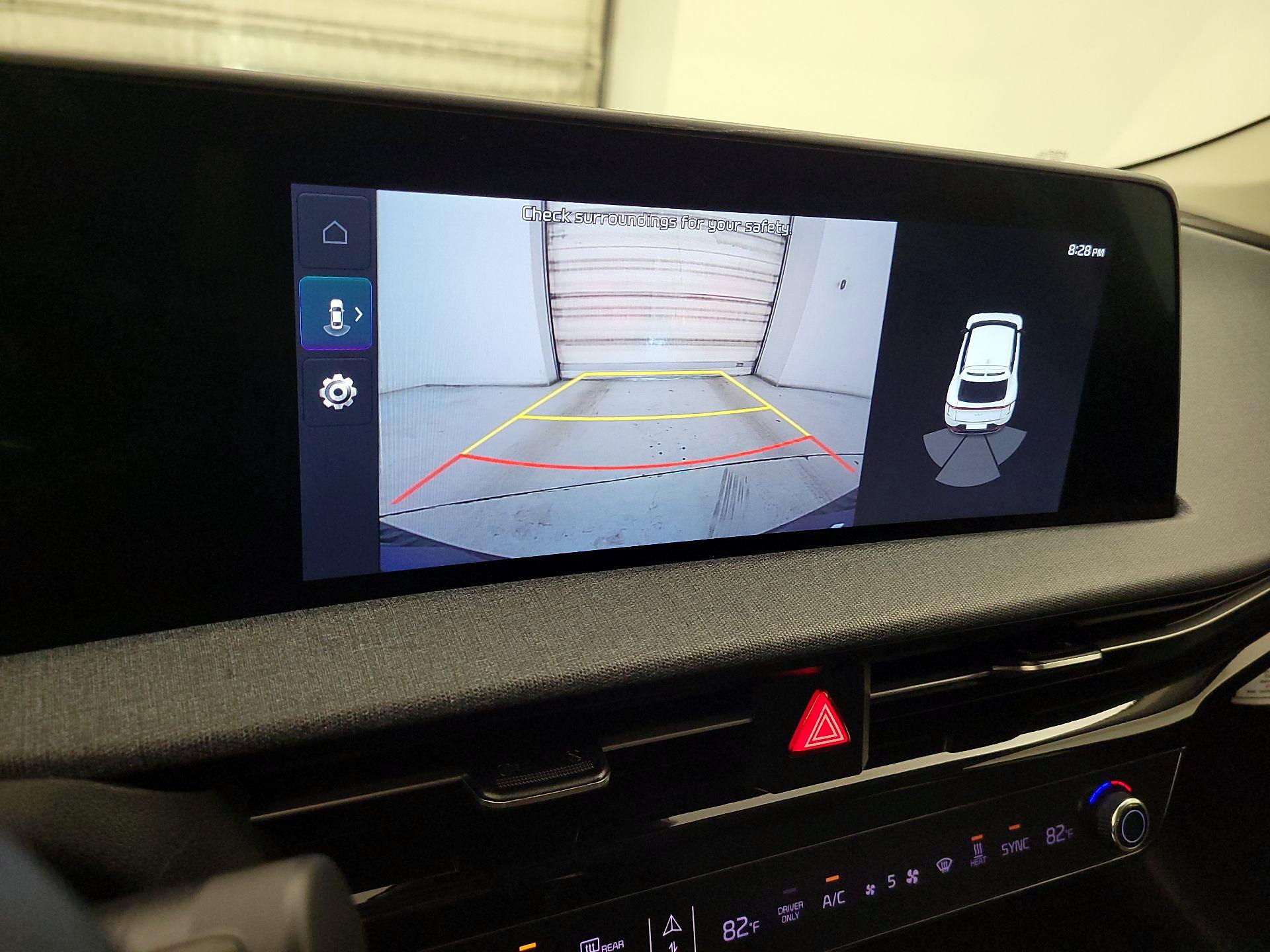 Thumbnail: 2023 Kia EV6 - 15