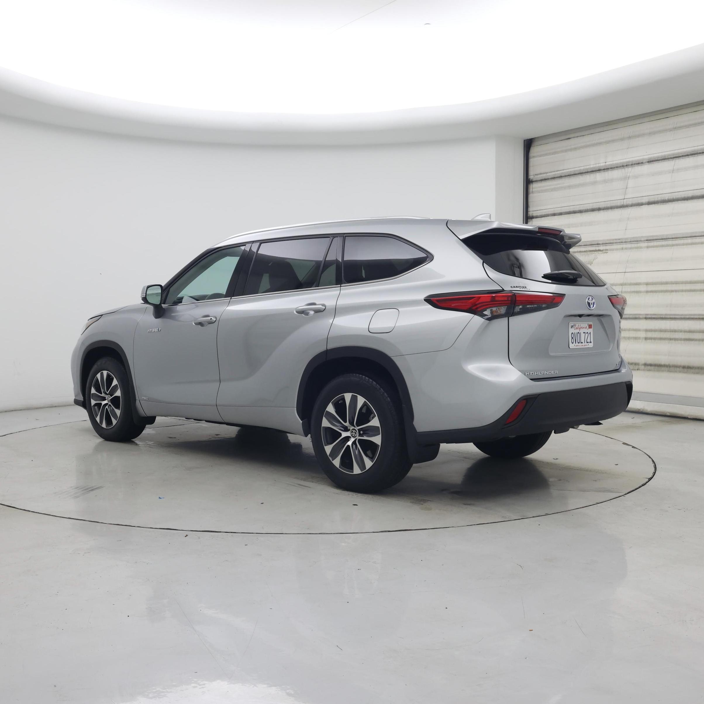 Thumbnail: 2021 Toyota Highlander - 2