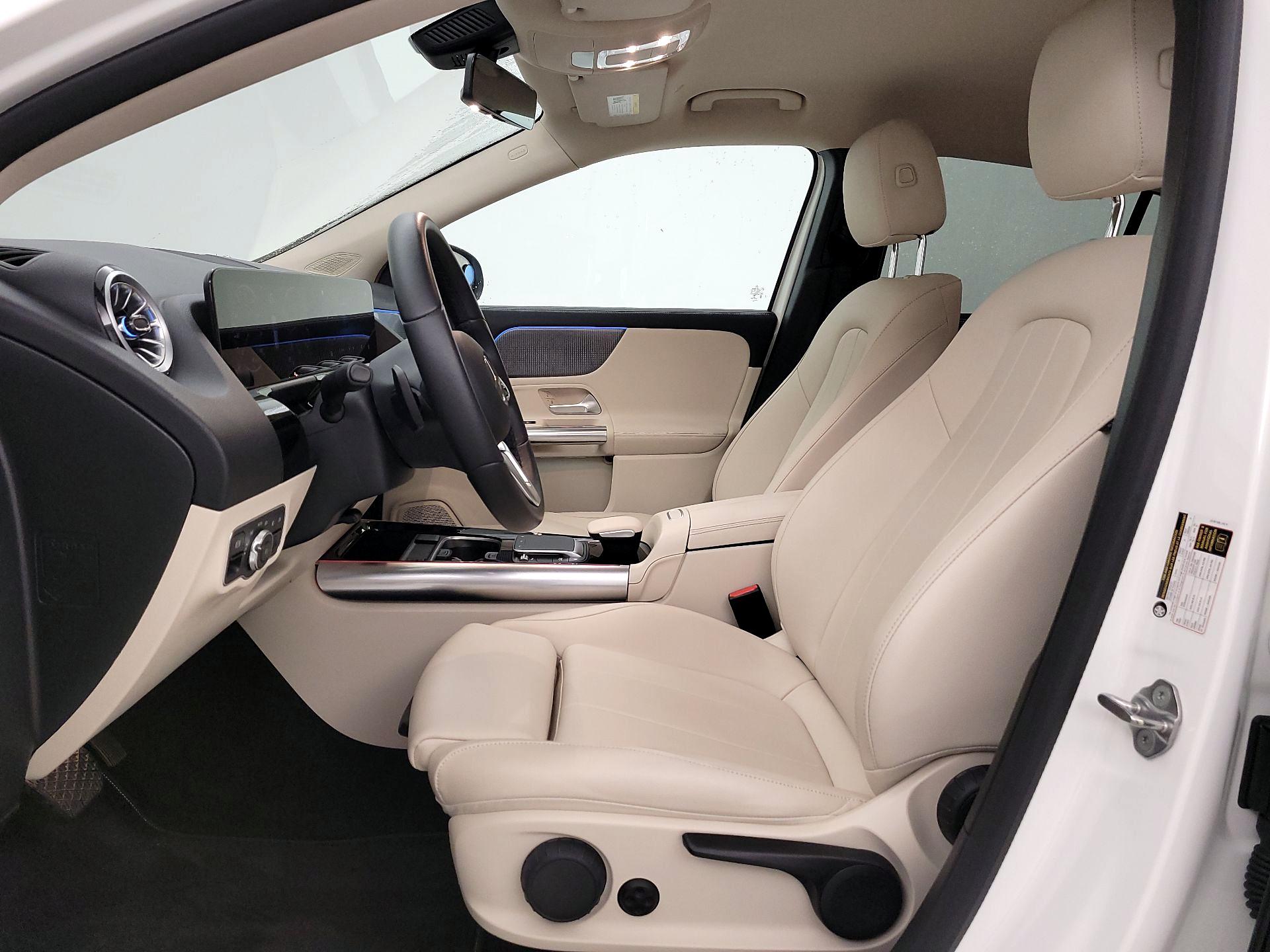 Thumbnail: 2022 Mercedes-Benz GLA - 11