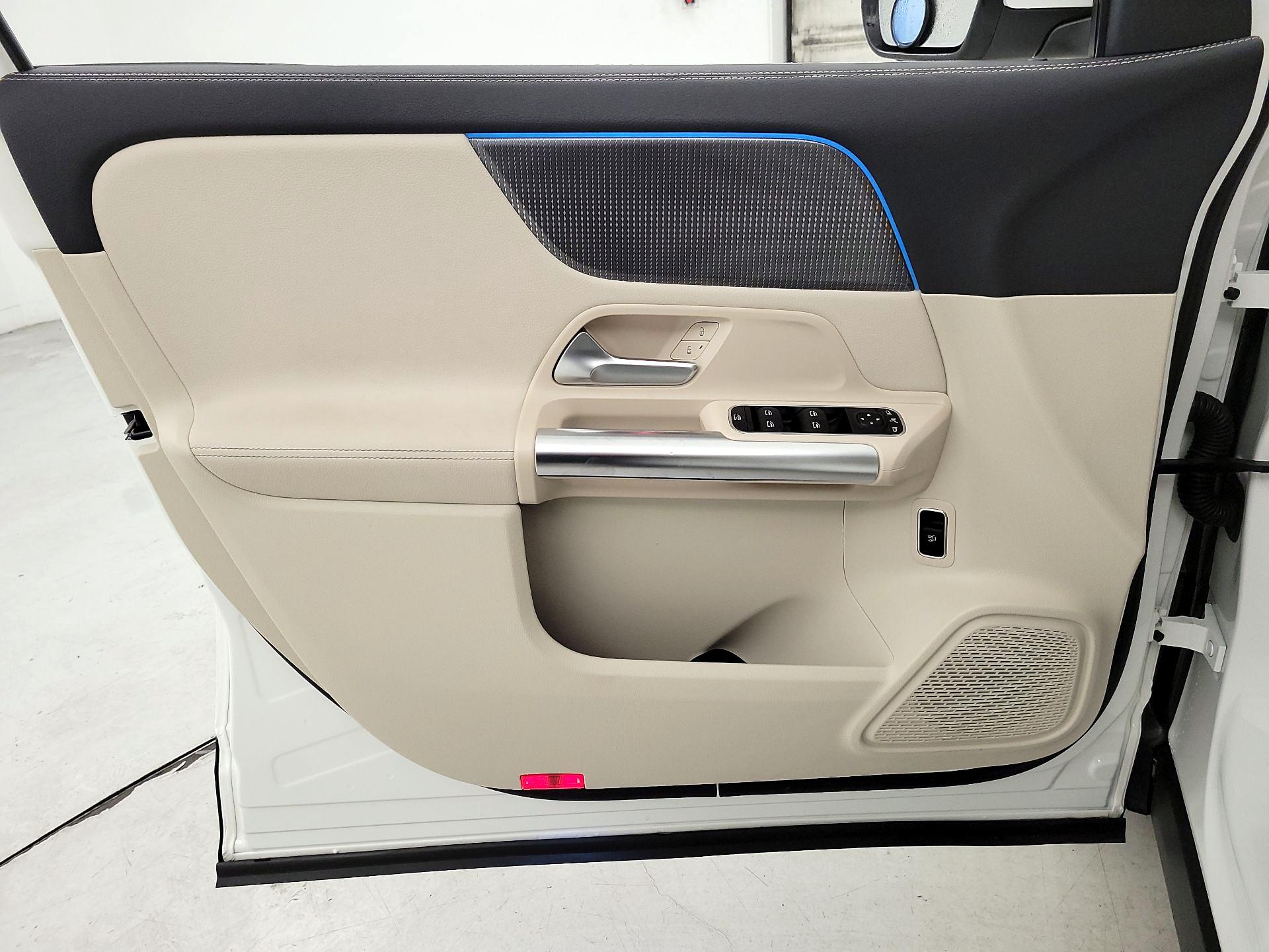 Thumbnail: 2022 Mercedes-Benz GLA - 12