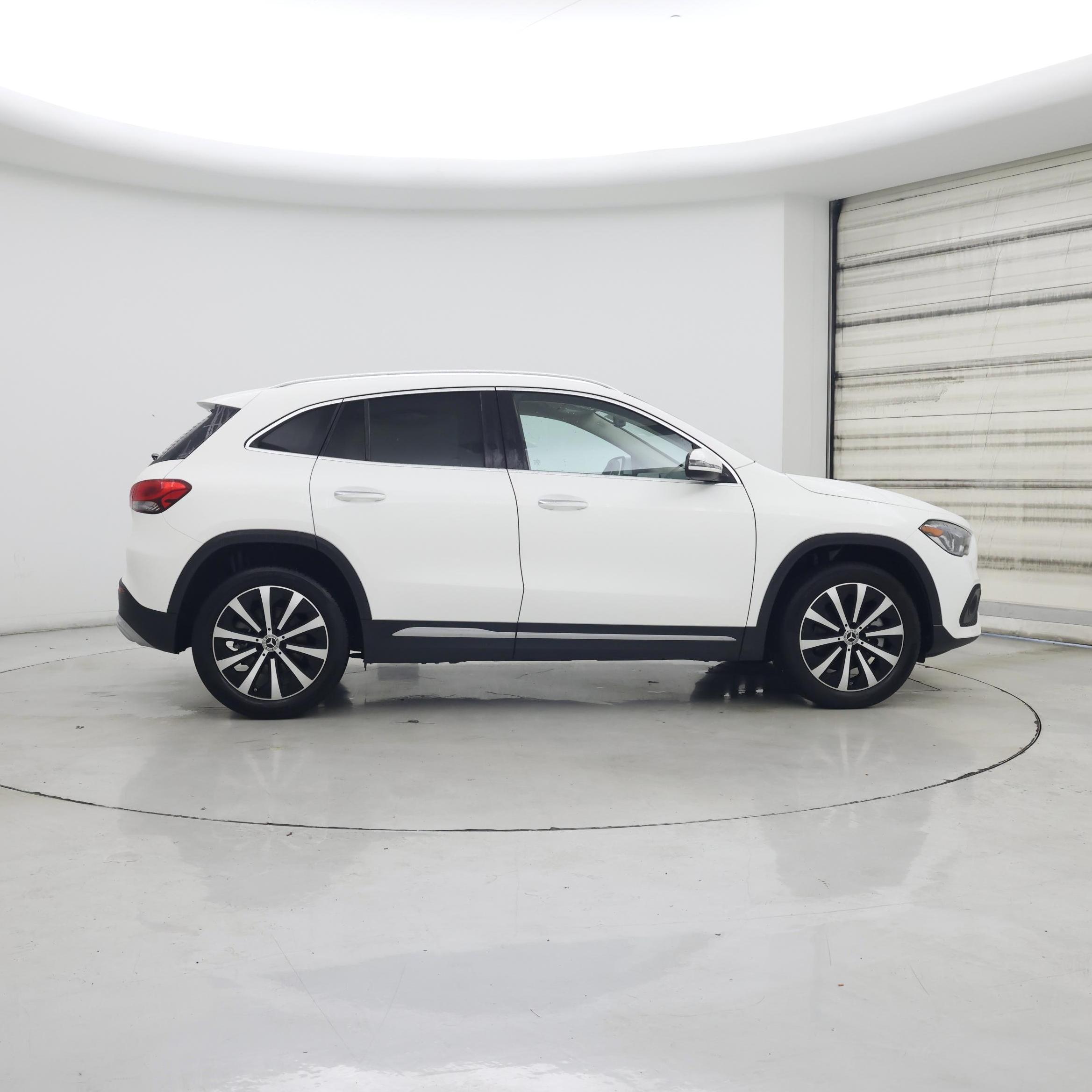 Thumbnail: 2022 Mercedes-Benz GLA - 7