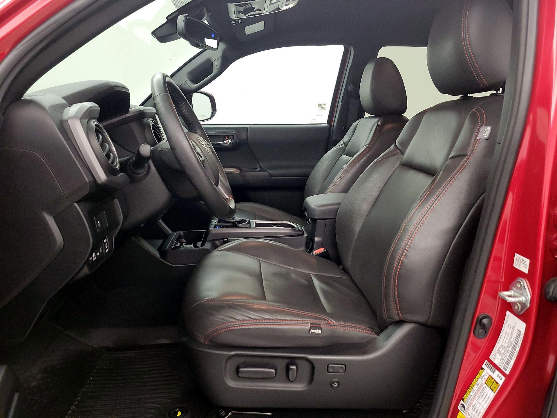 Thumbnail: 2021 Toyota Tacoma - 11