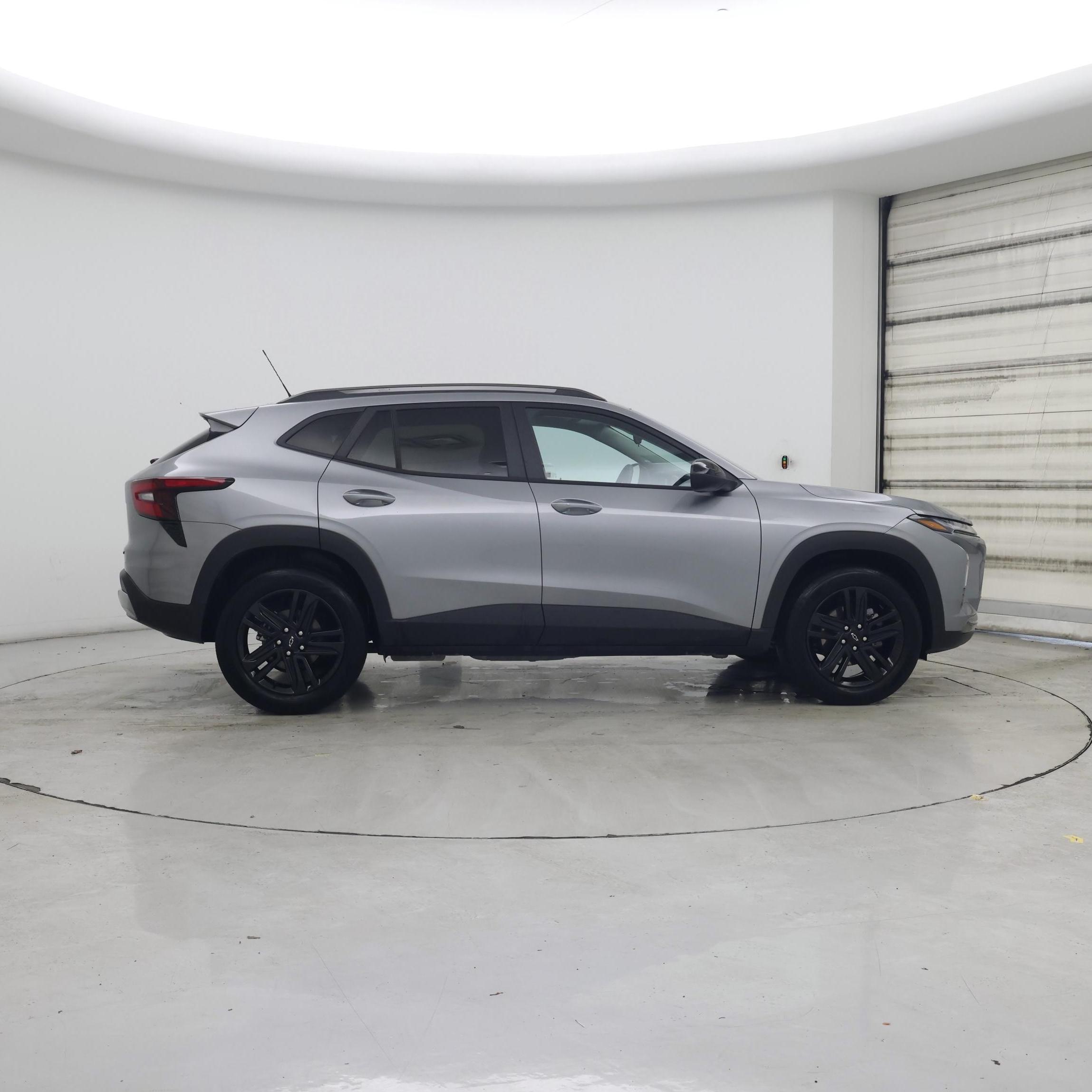 Thumbnail: 2024 Chevrolet Trax - 7