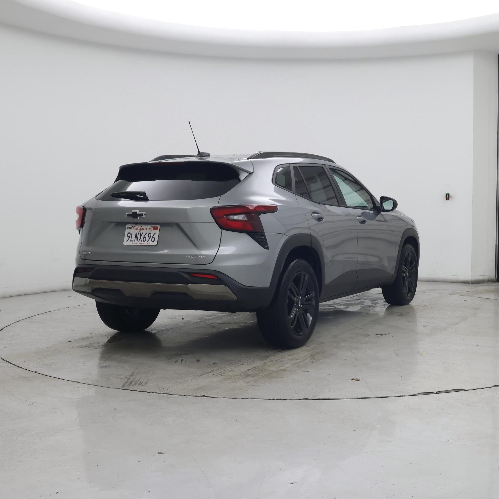 Thumbnail: 2024 Chevrolet Trax - 8