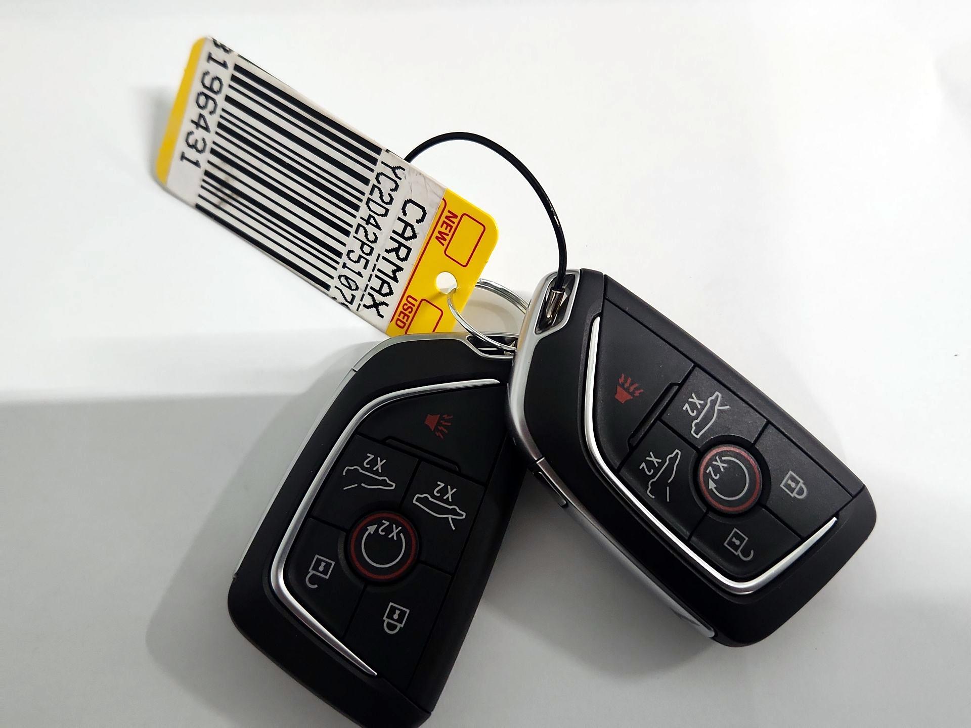 Thumbnail: 2023 Chevrolet Corvette - 19