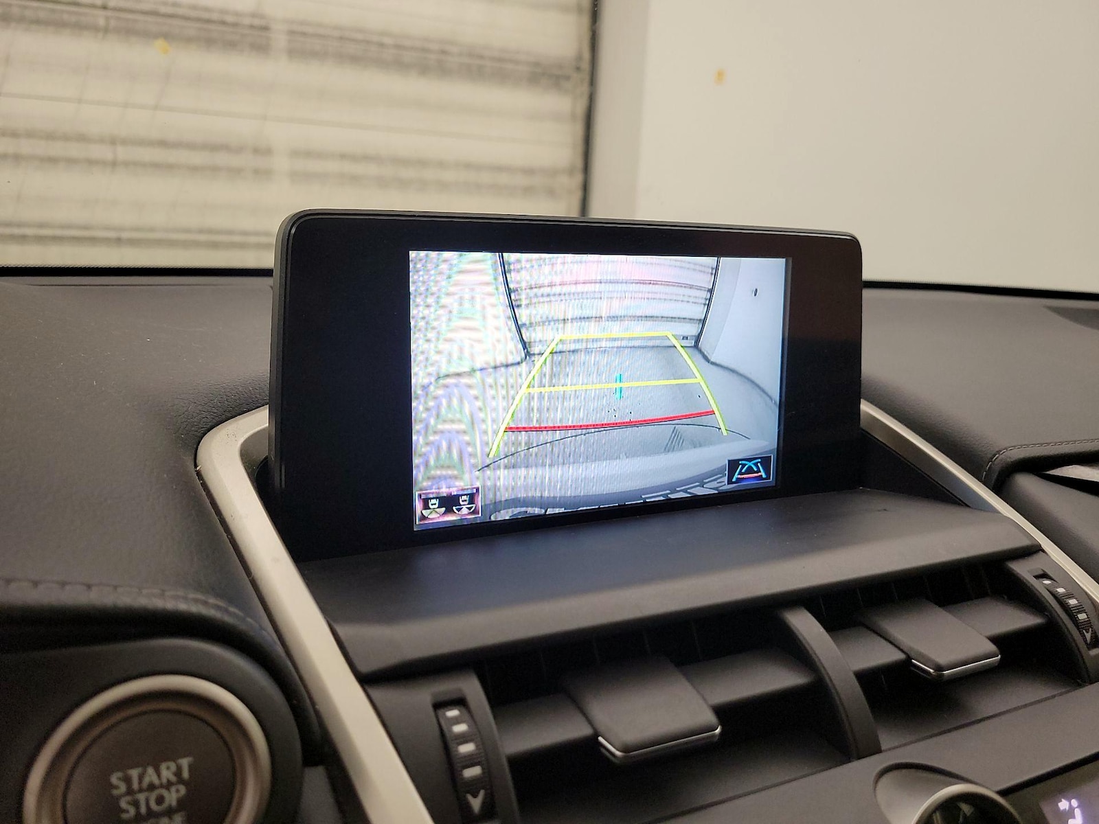 2020 Lexus NX 300 - Photo 15
