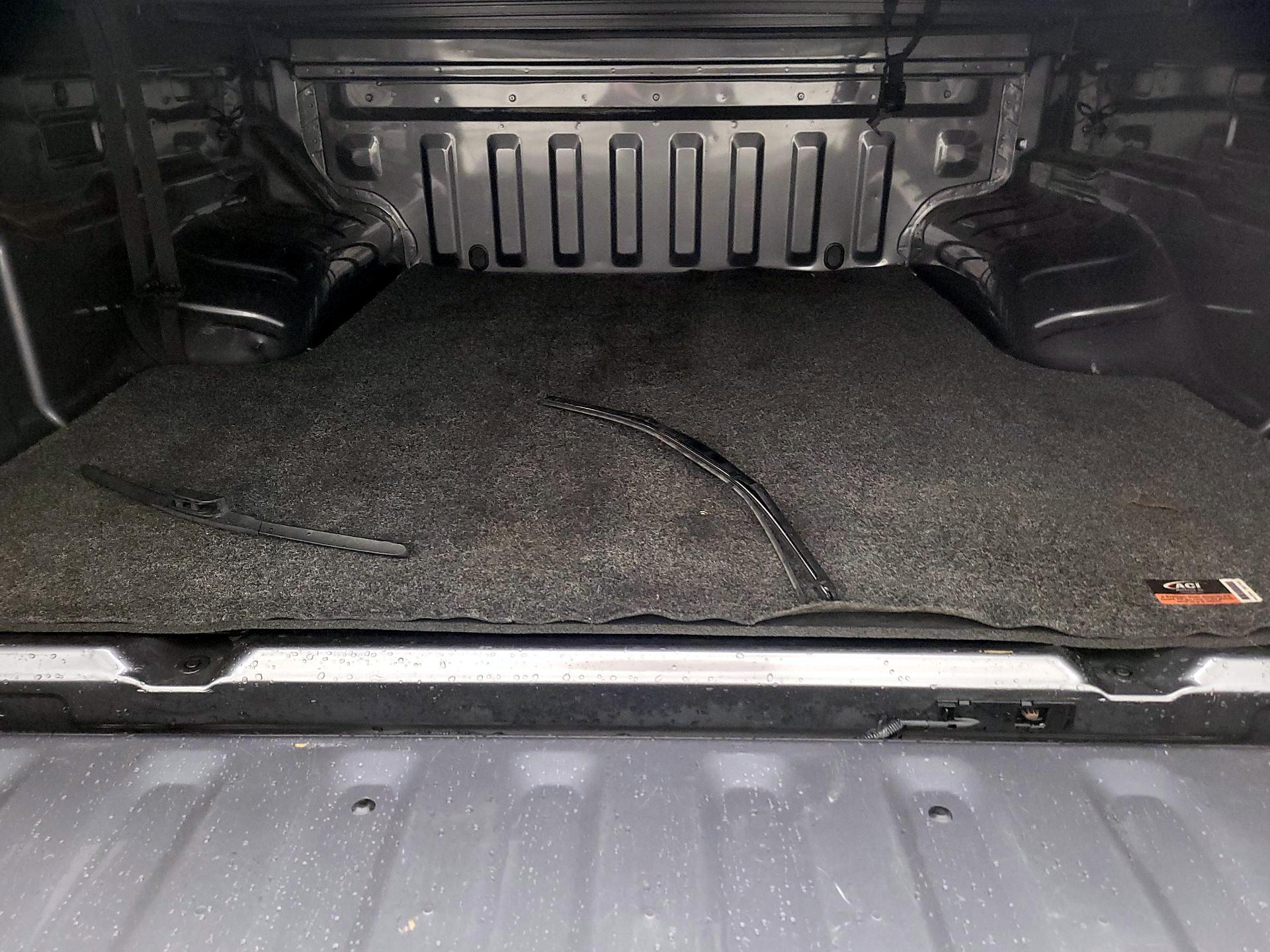 Thumbnail: 2022 Nissan Frontier - 17