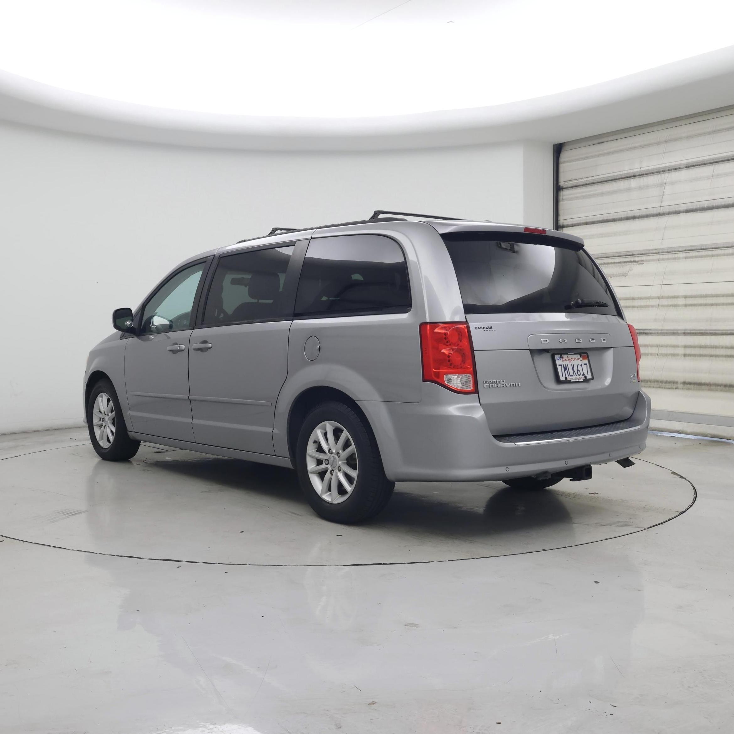 Thumbnail: 2015 Dodge Grand Caravan - 2