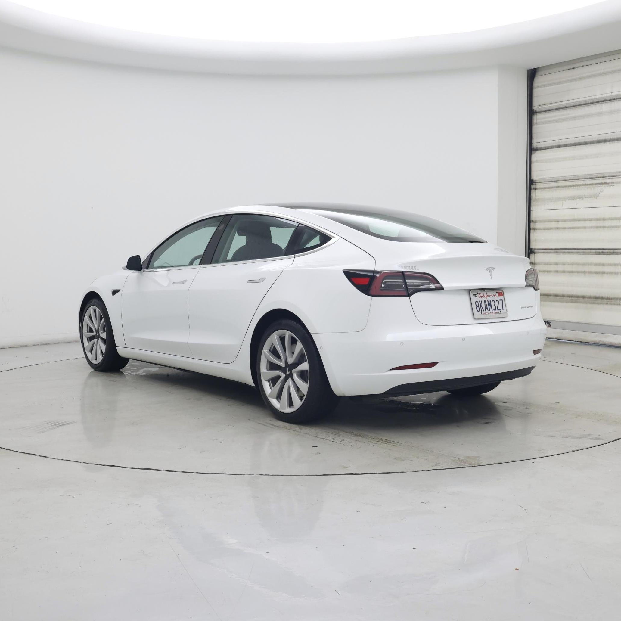 Thumbnail: 2019 Tesla Model 3 - 2