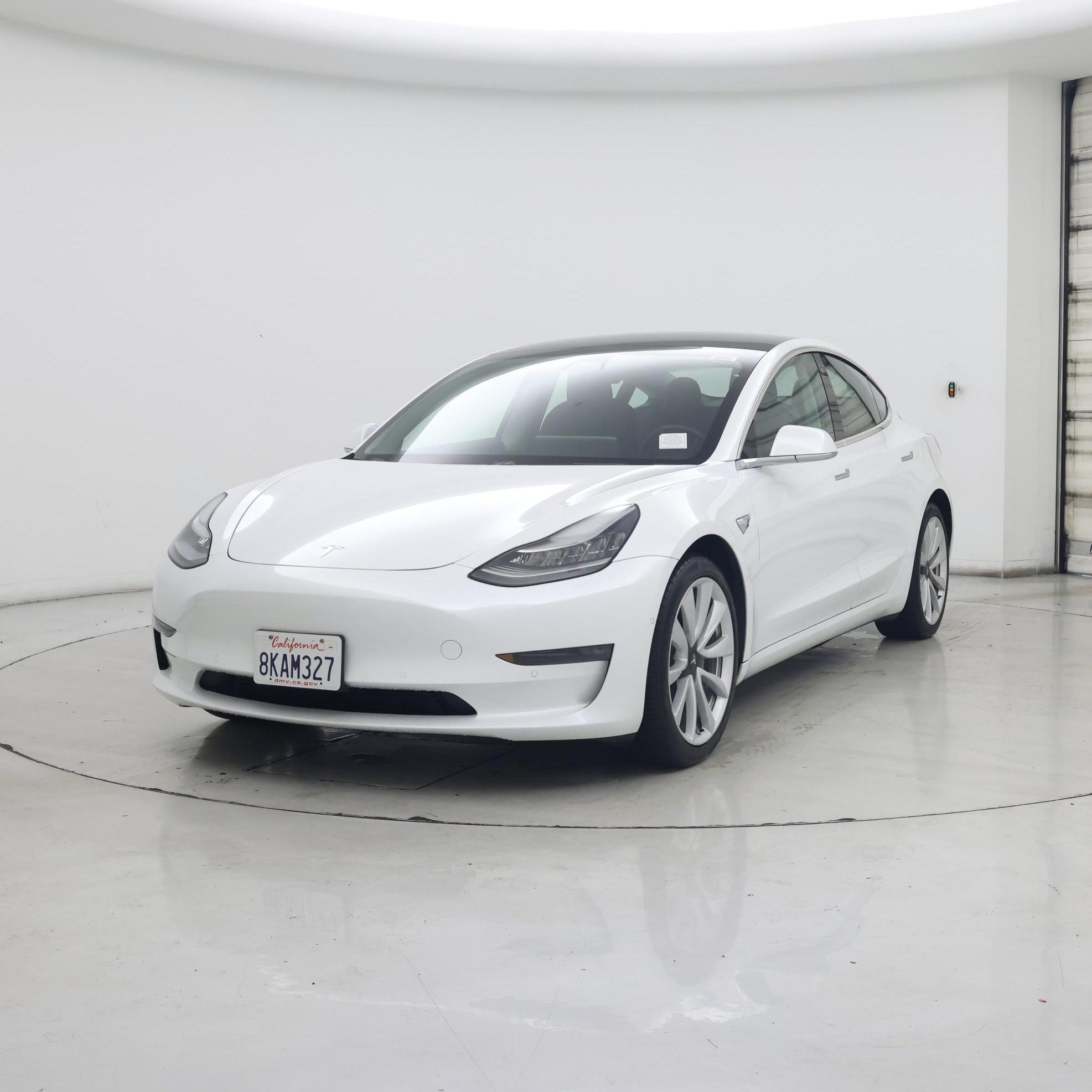 Thumbnail: 2019 Tesla Model 3 - 4