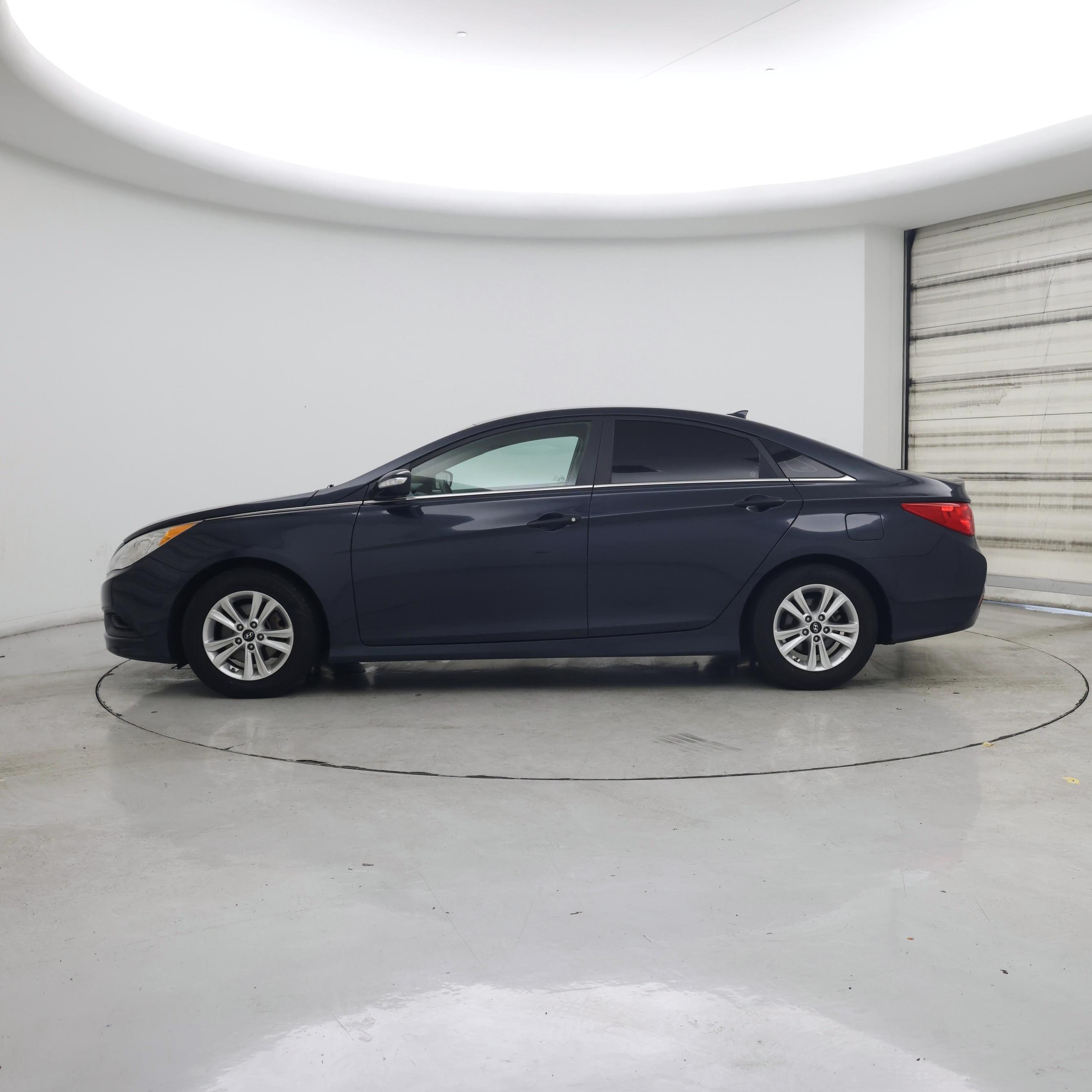 Thumbnail: 2014 Hyundai Sonata - 3