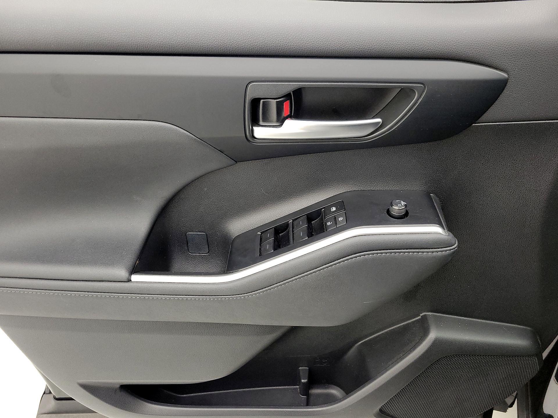 Thumbnail: 2024 Toyota Highlander - 12