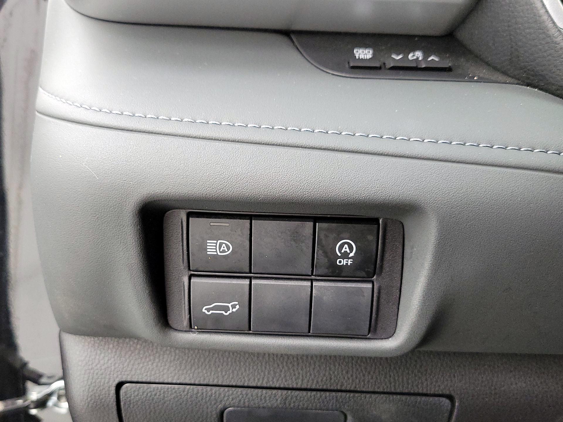 Thumbnail: 2024 Toyota Highlander - 13