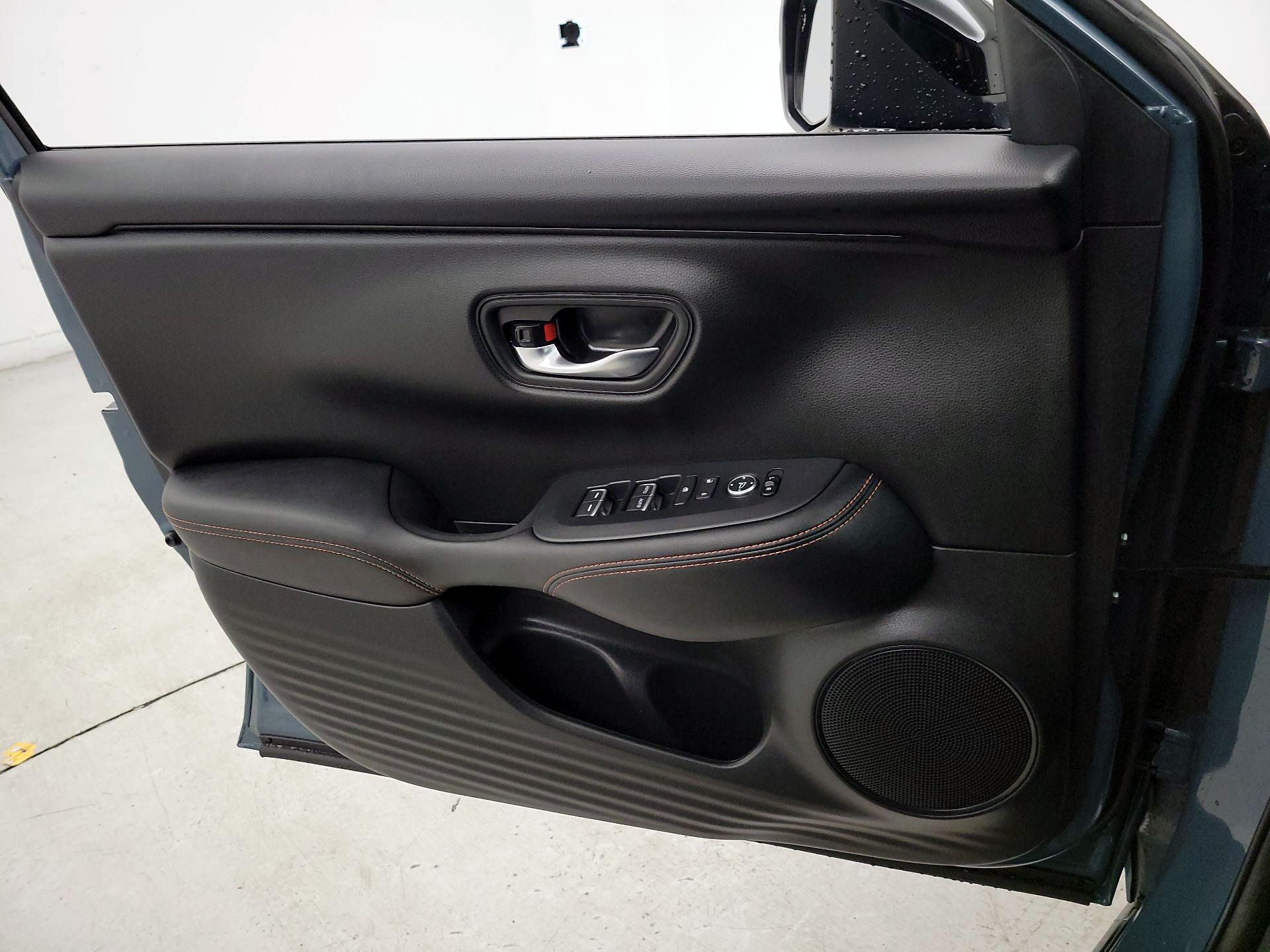 Thumbnail: 2025 Honda HR-V - 12