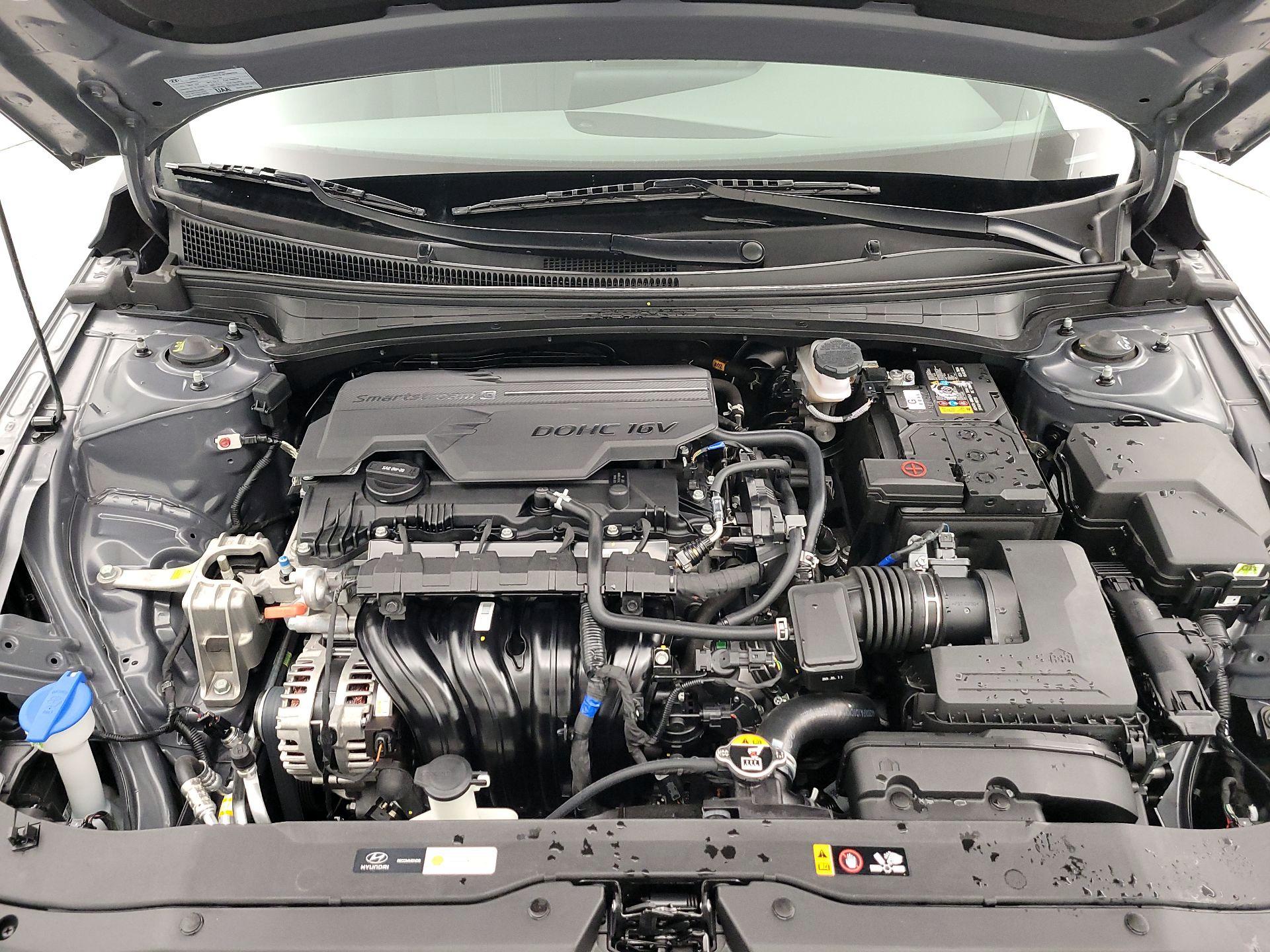 Thumbnail: 2024 Hyundai Elantra - 18