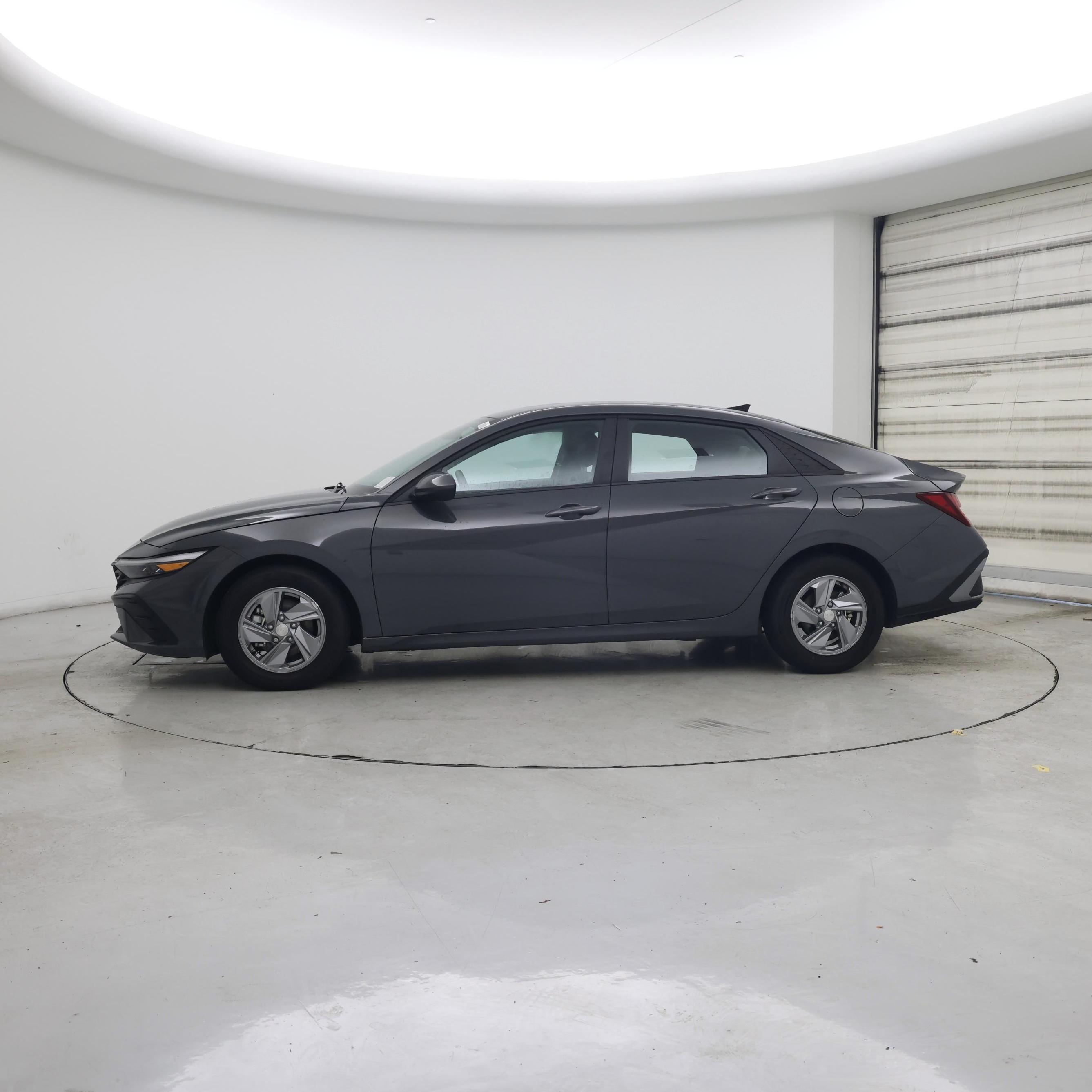 Thumbnail: 2024 Hyundai Elantra - 3