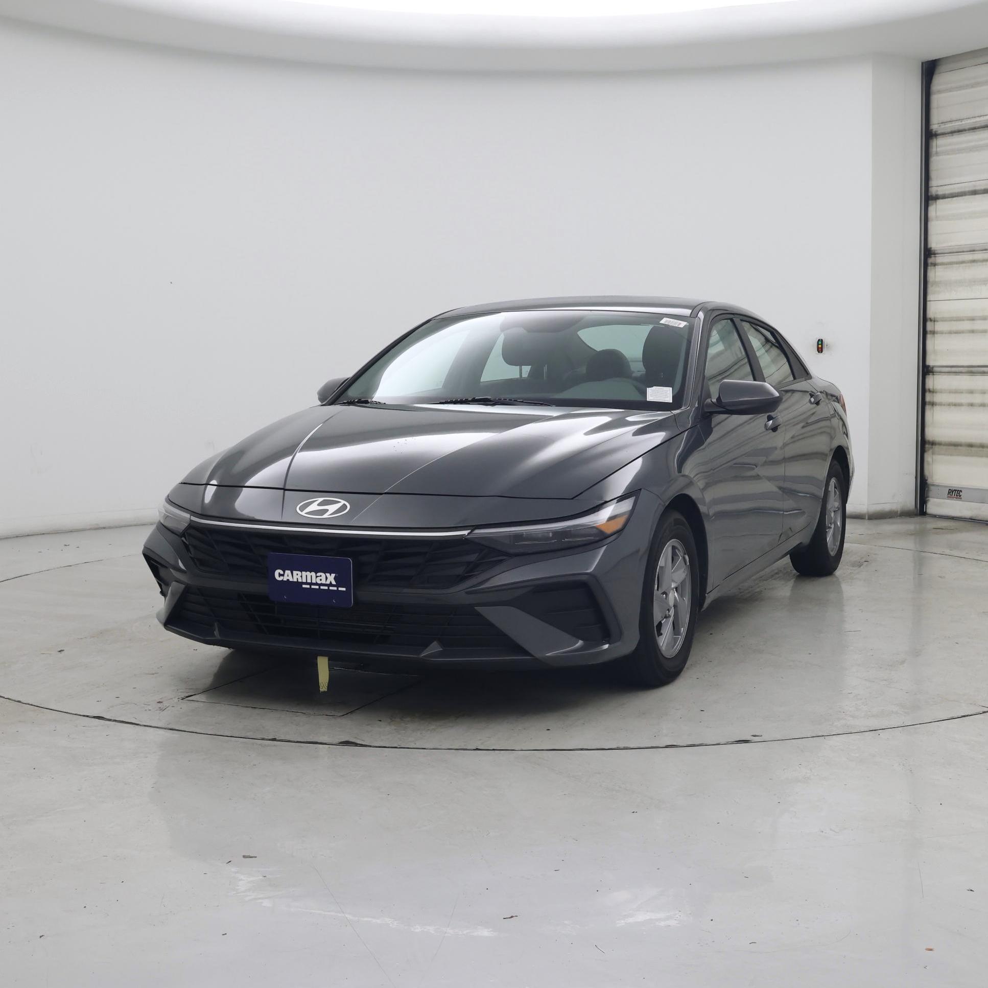 Thumbnail: 2024 Hyundai Elantra - 4